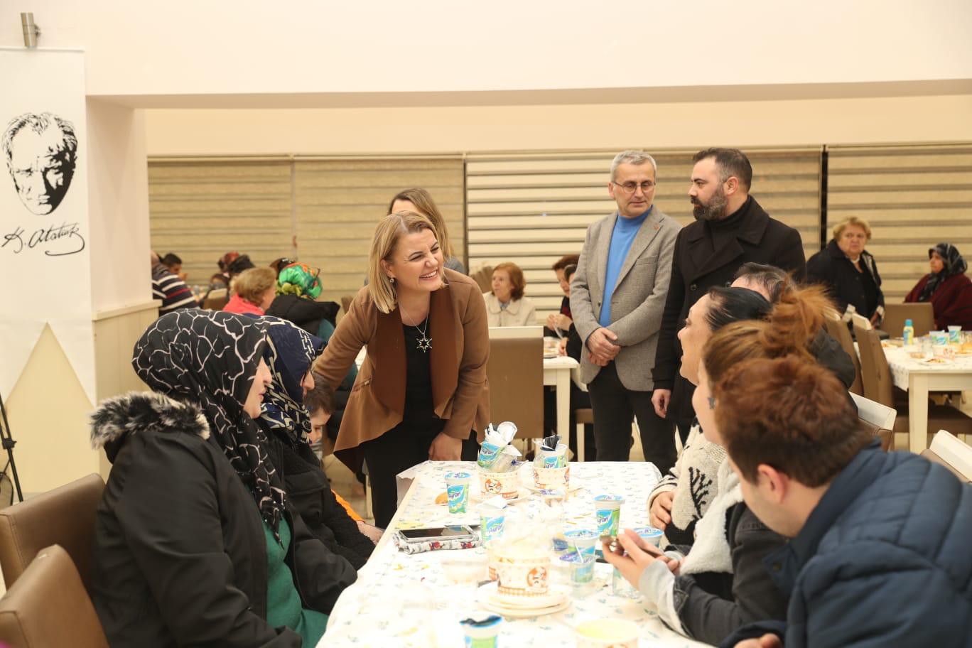 Başkan Hürriyet Sosyal destek hizmetlerimizi her geçen gün arttırıyoruz (4)