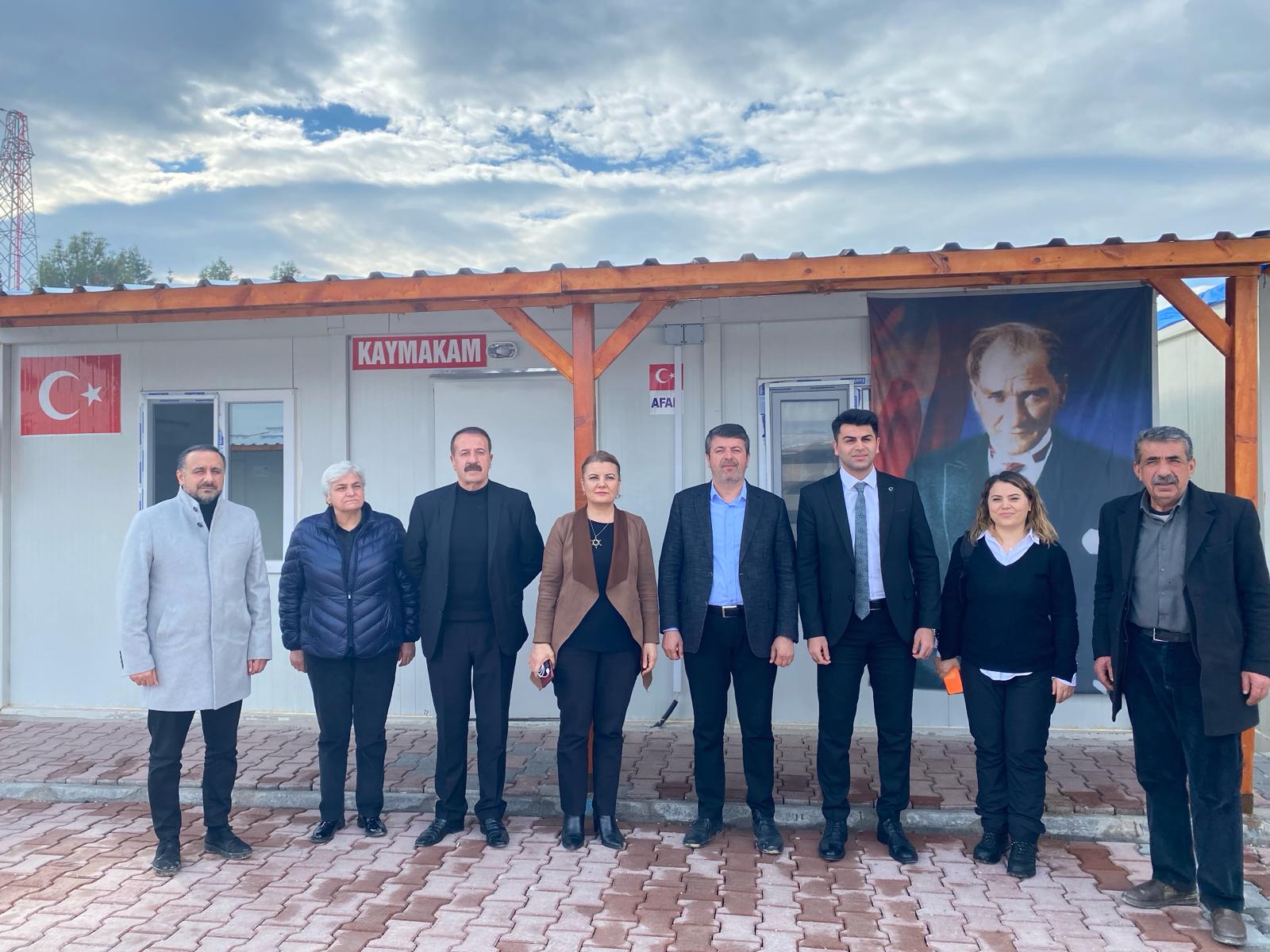 Başkan Hürriyet, asrın felaketinin yıldönümünde deprem bölgesinde (19)