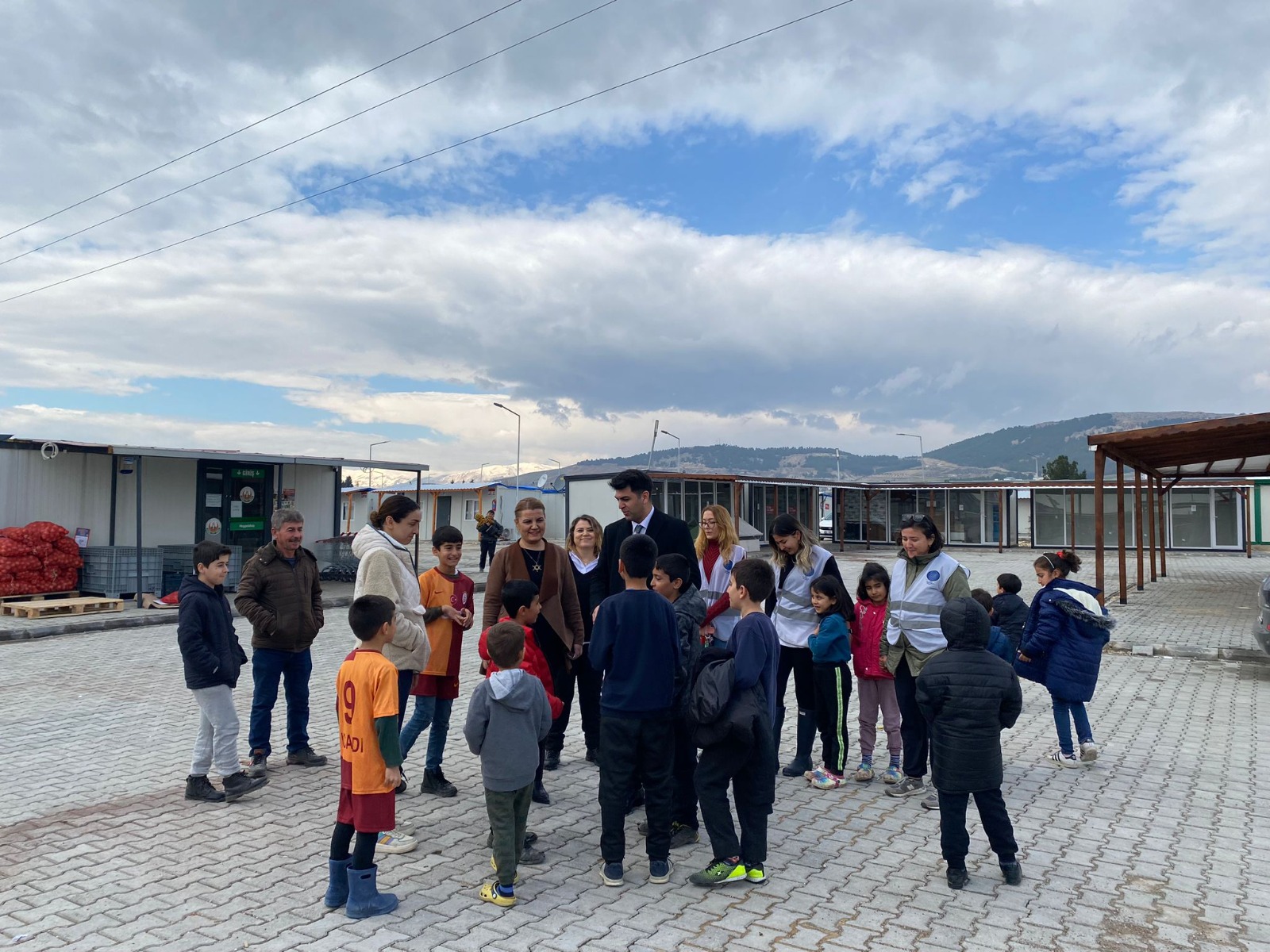 Başkan Hürriyet, asrın felaketinin yıldönümünde deprem bölgesinde (5)
