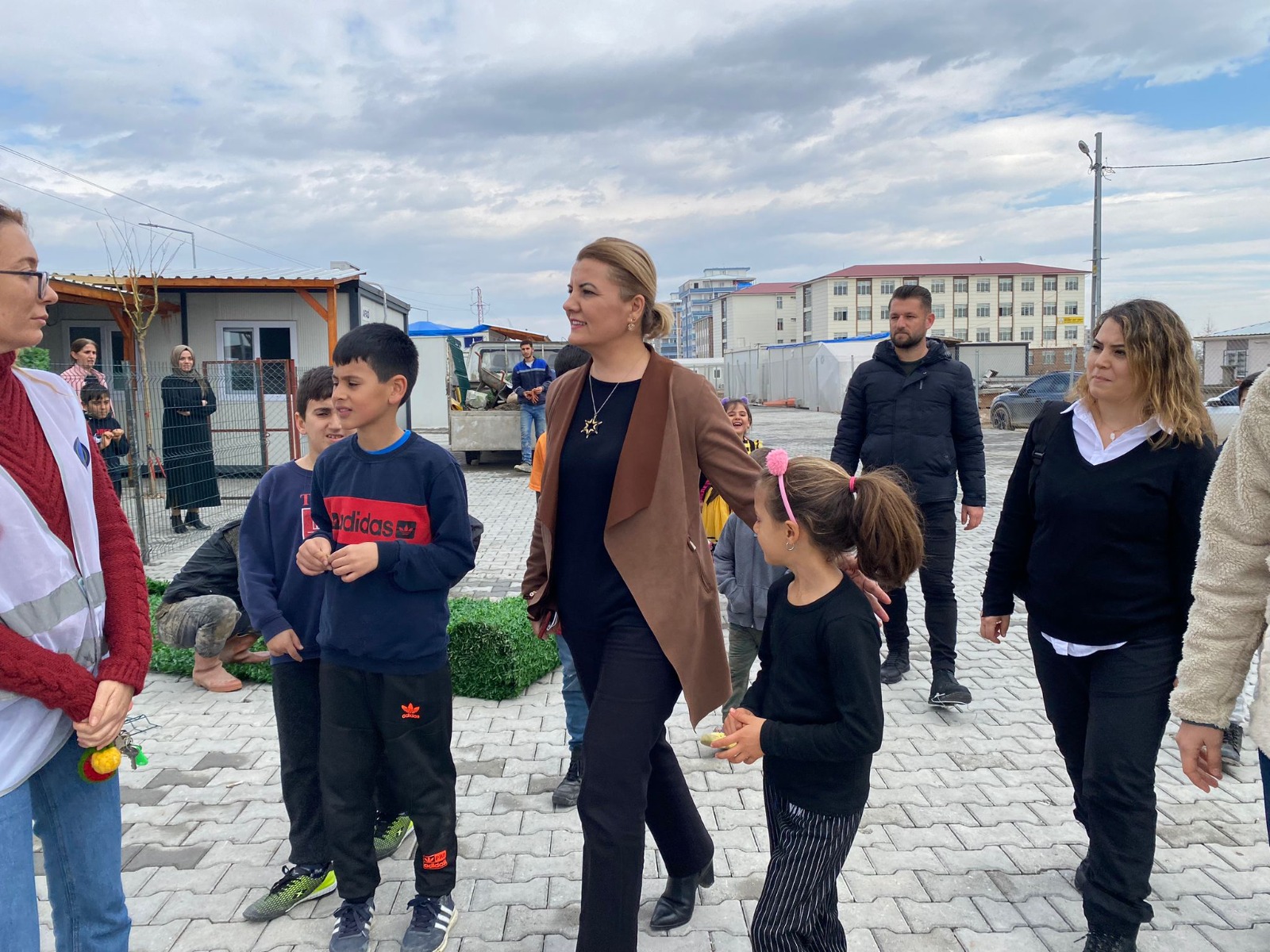 Başkan Hürriyet, asrın felaketinin yıldönümünde deprem bölgesinde (8)