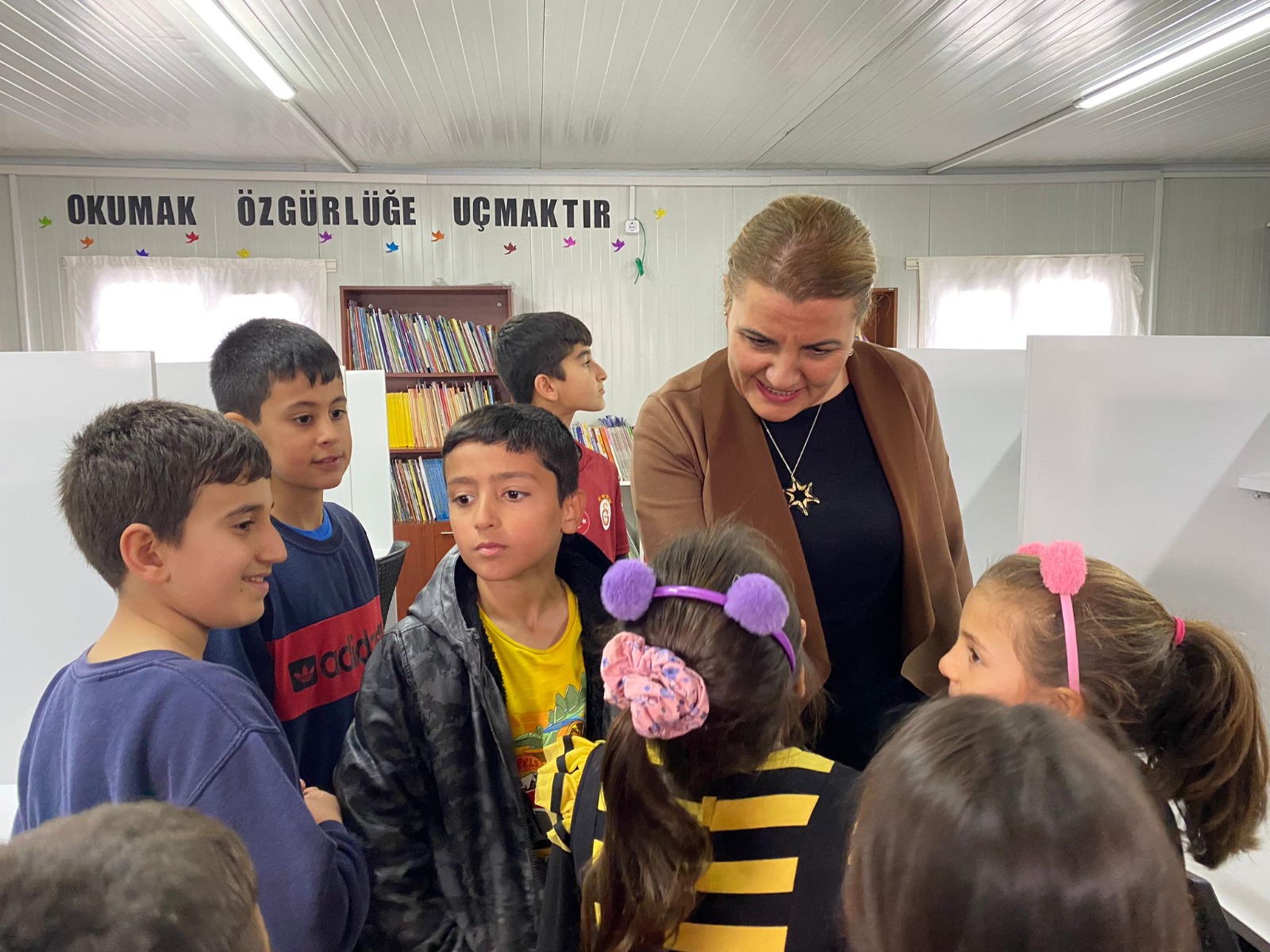 Başkan Hürriyet, asrın felaketinin yıldönümünde deprem bölgesinde (9)