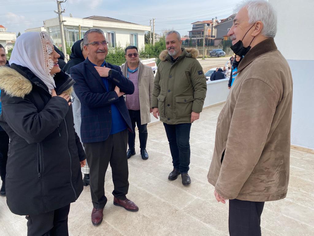 Başkan Hürriyet cami cemaatiyle buluştu (2)