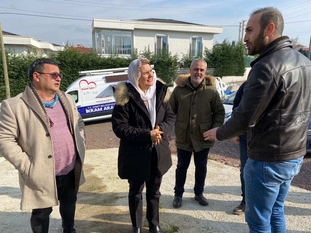 Başkan Hürriyet cami cemaatiyle buluştu (8)