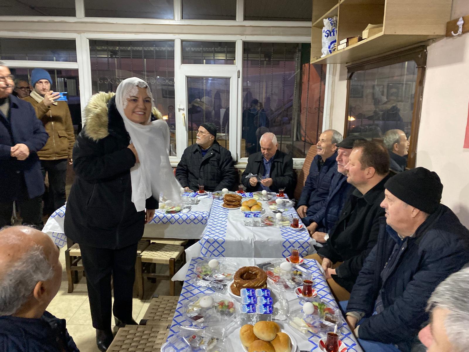 Başkan Hürriyet, camii cemaatleriyle bir araya gelmeye devam ediyor (3)