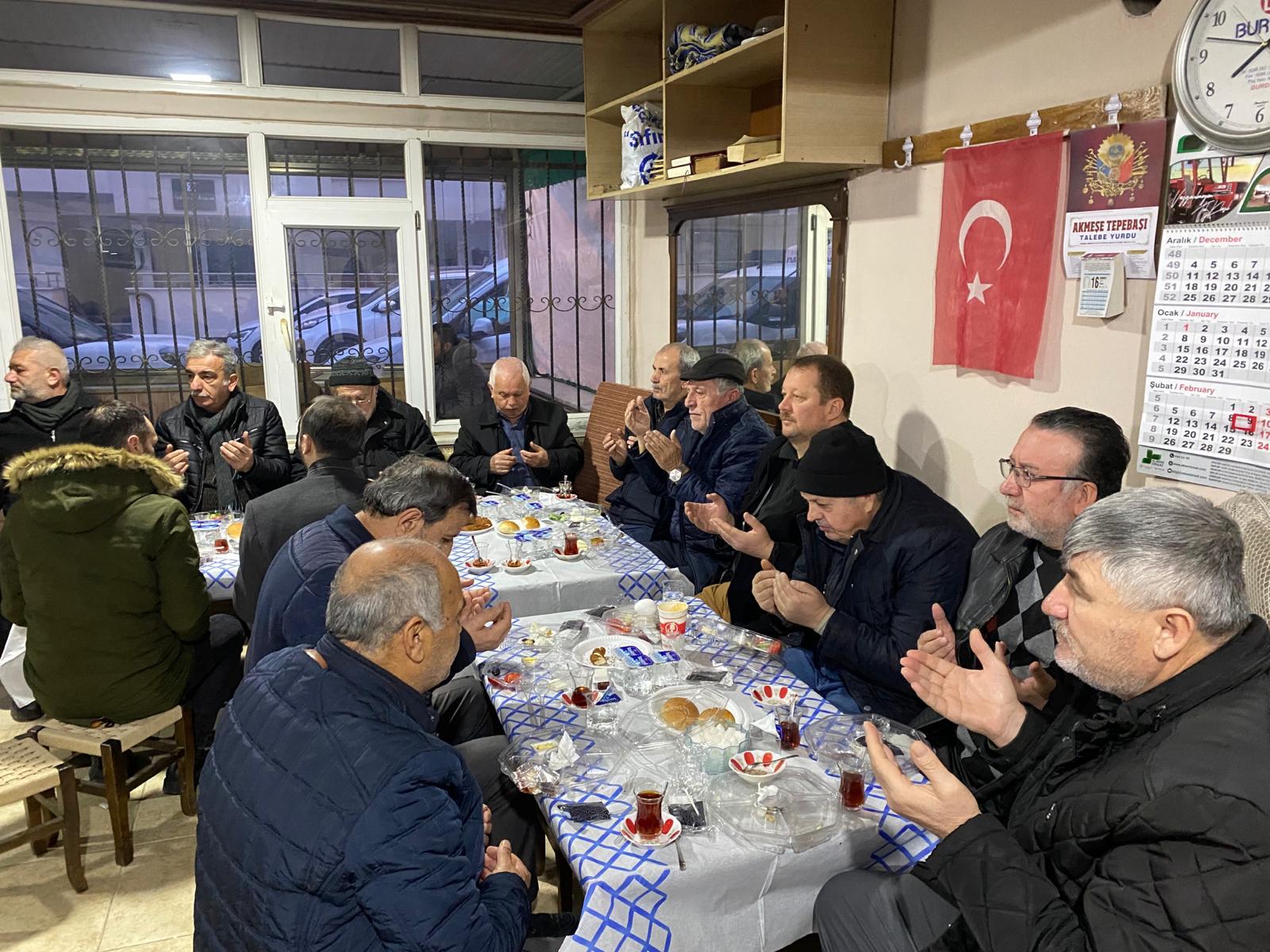 Başkan Hürriyet, camii cemaatleriyle bir araya gelmeye devam ediyor (7)