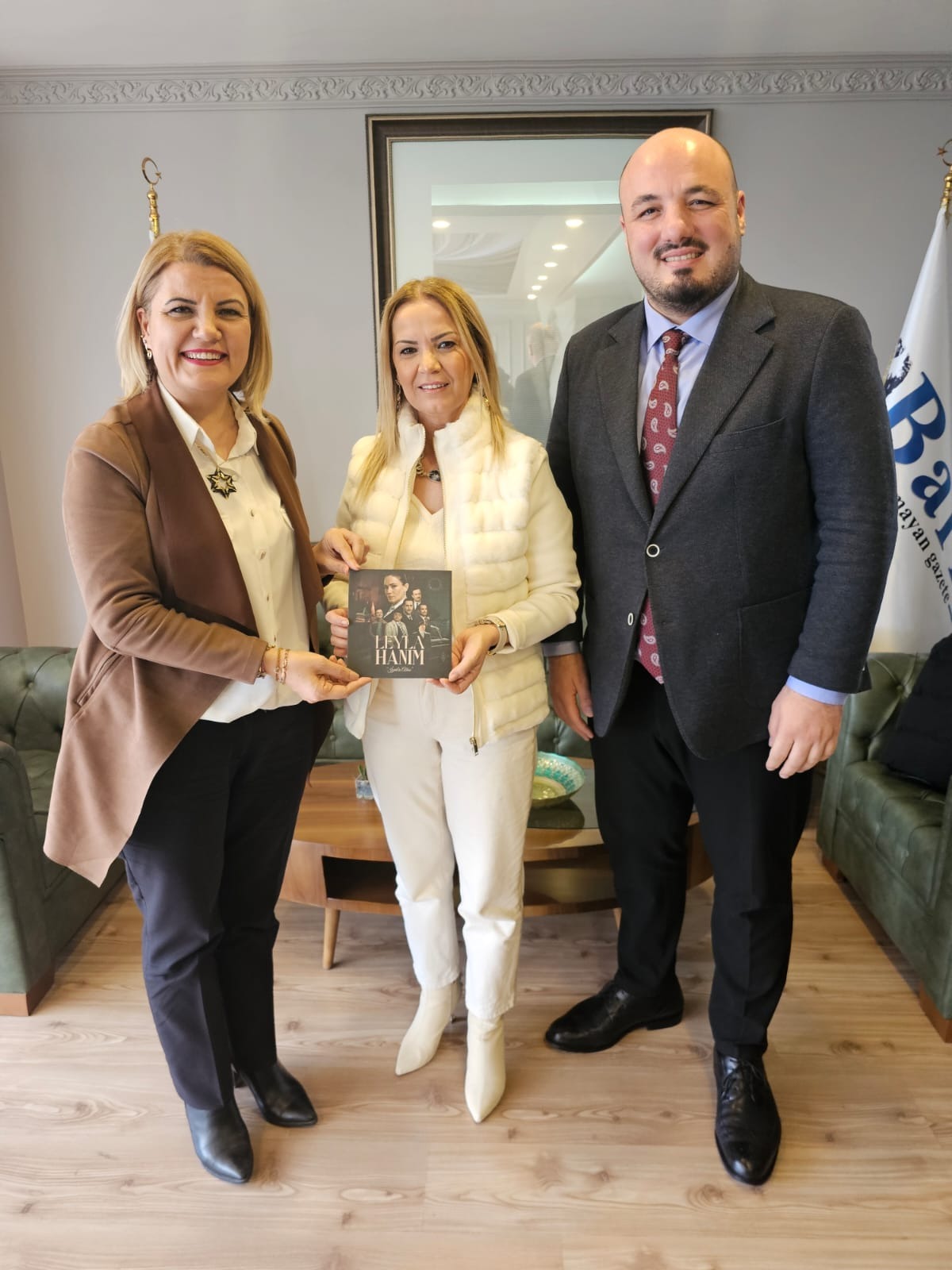 Başkan Hürriyet, gazetecileri Leyla Hanım galasına davet etti (11)
