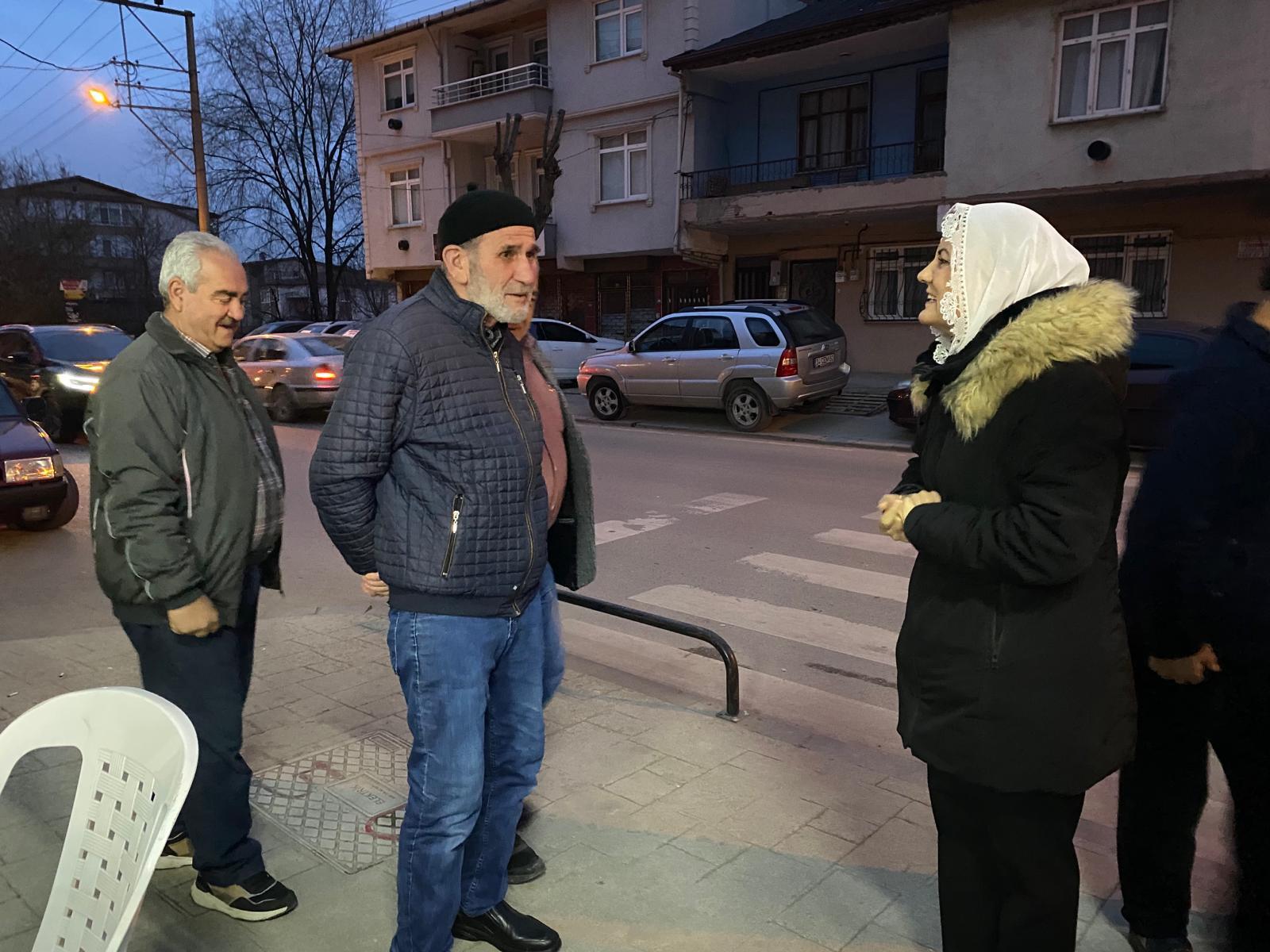 Başkan Hürriyet her sabah güne İzmitlilerle başlıyor (4)