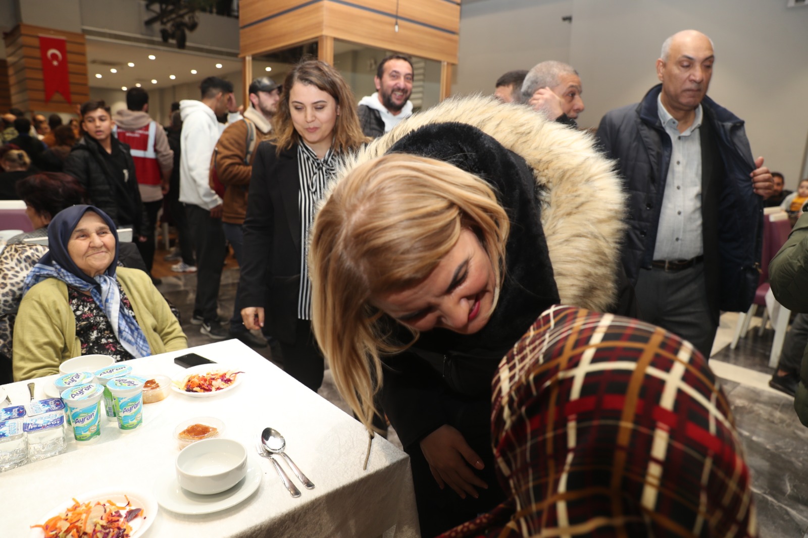 Başkan Hürriyet'e Yenidoğan'da ve Serdar'da Sevgi Seli (13)