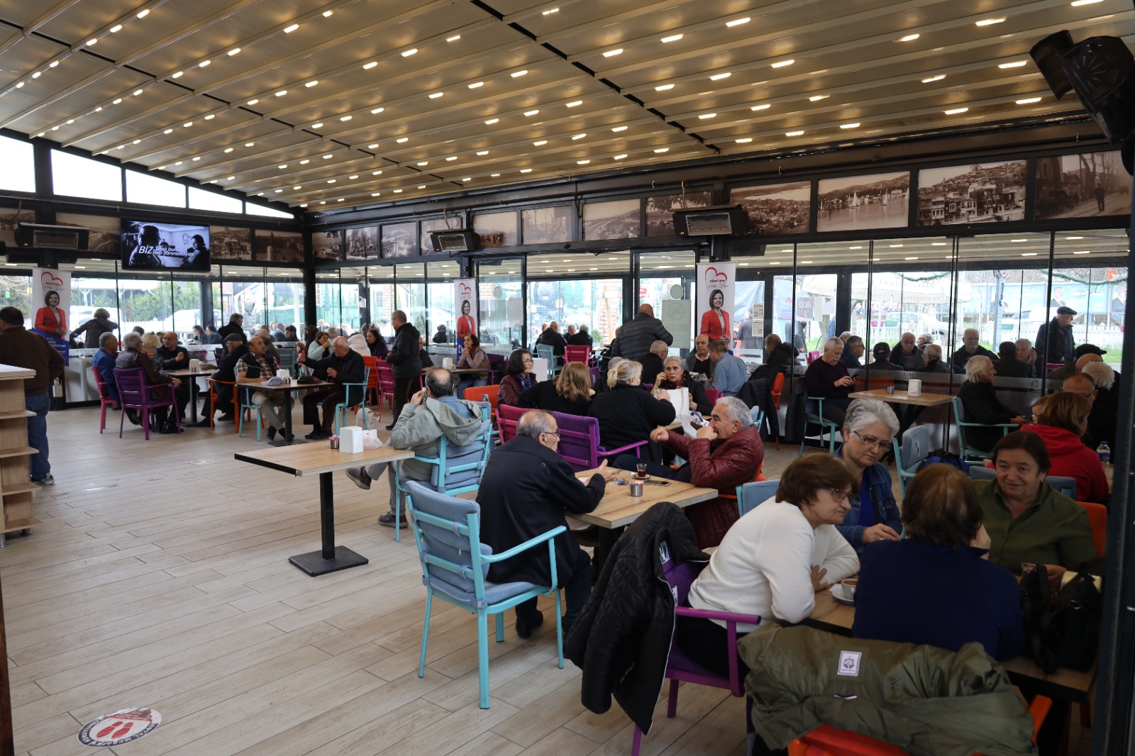 Çayın 3 TL olduğu Gülümse Kafeler vatandaşın yüzünü gülümsetiyor (9)