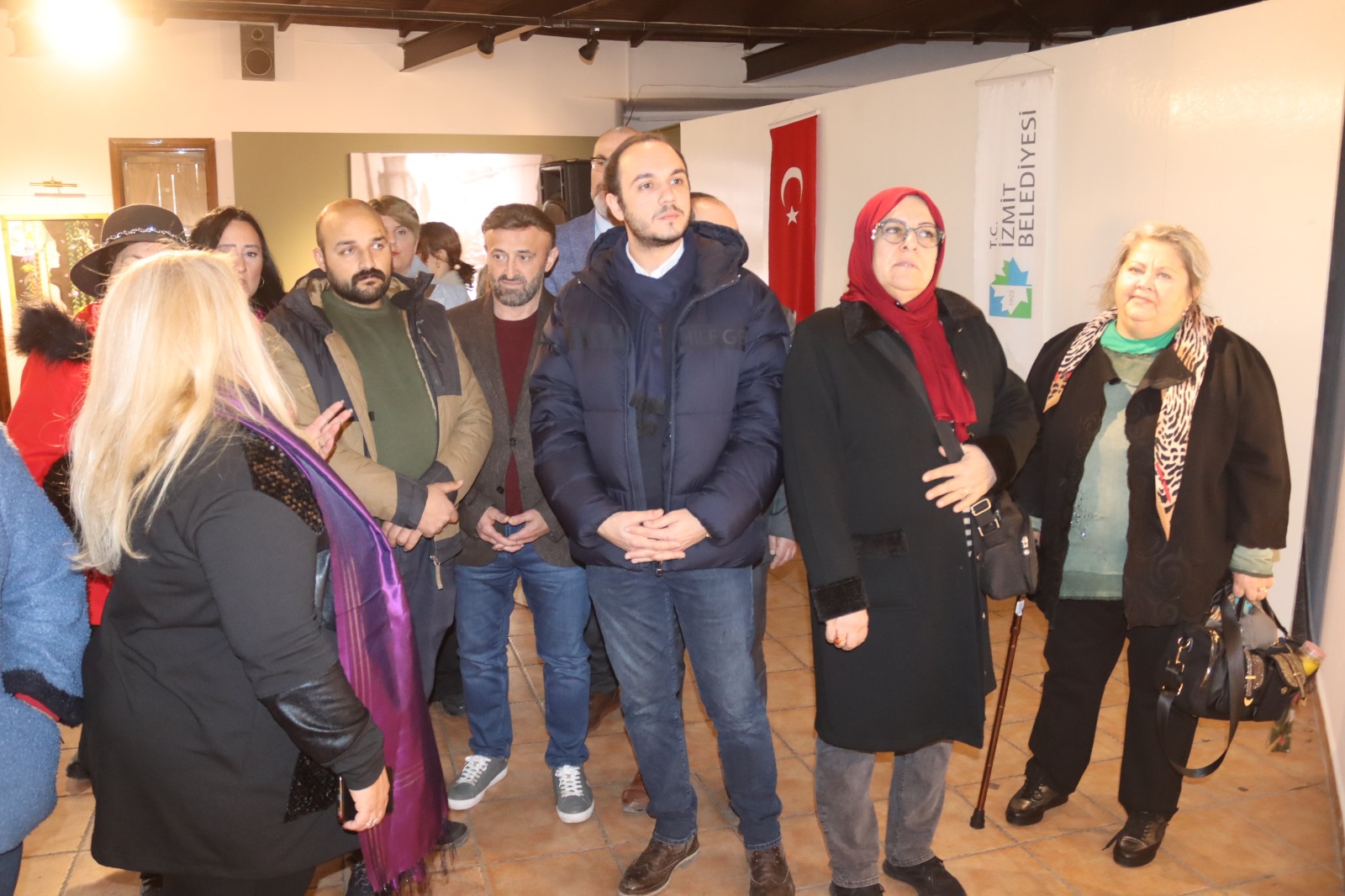 Ellenart Nikomedia Karma Resim Sergisi sanatseverleri bekliyor (2)
