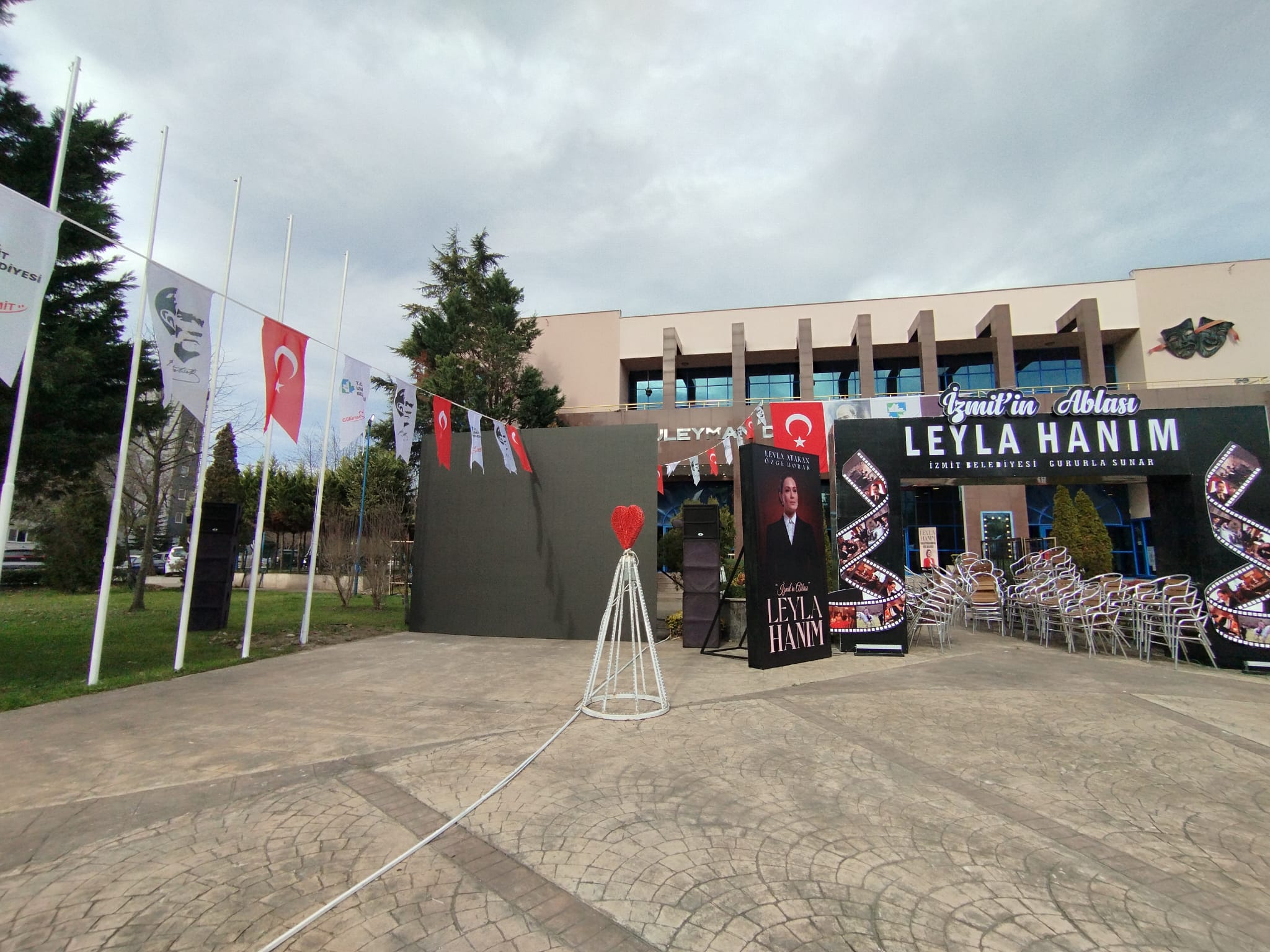 Film birçok noktada izlenebilecek (1)