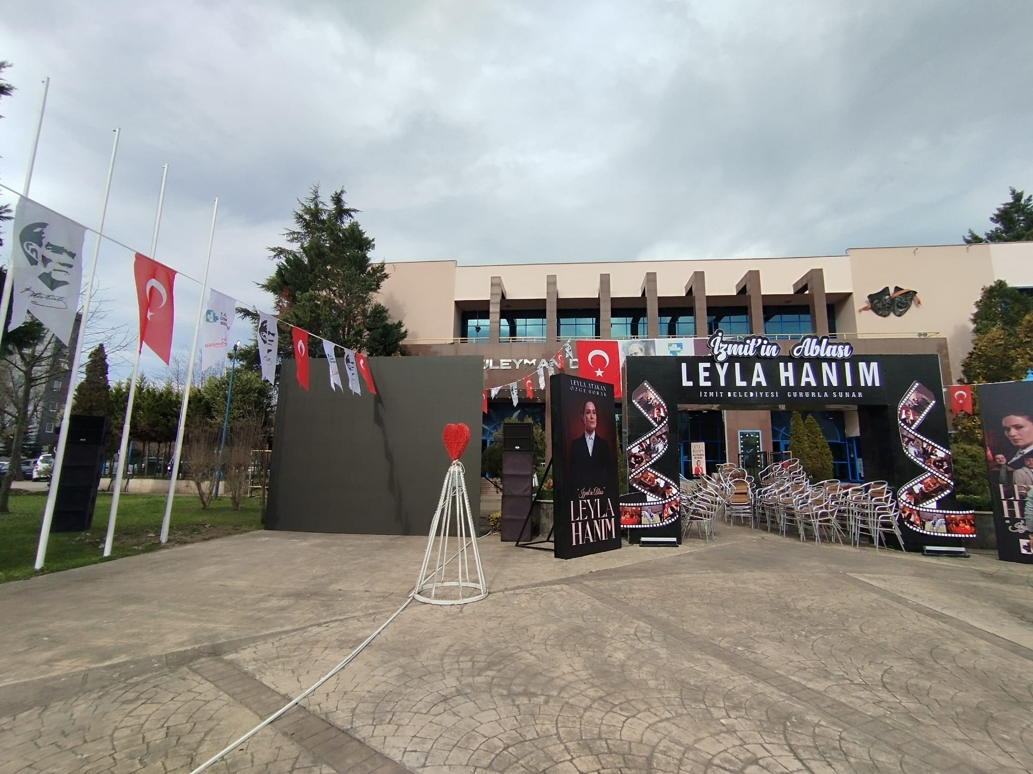 Film birçok noktada izlenebilecek (2)