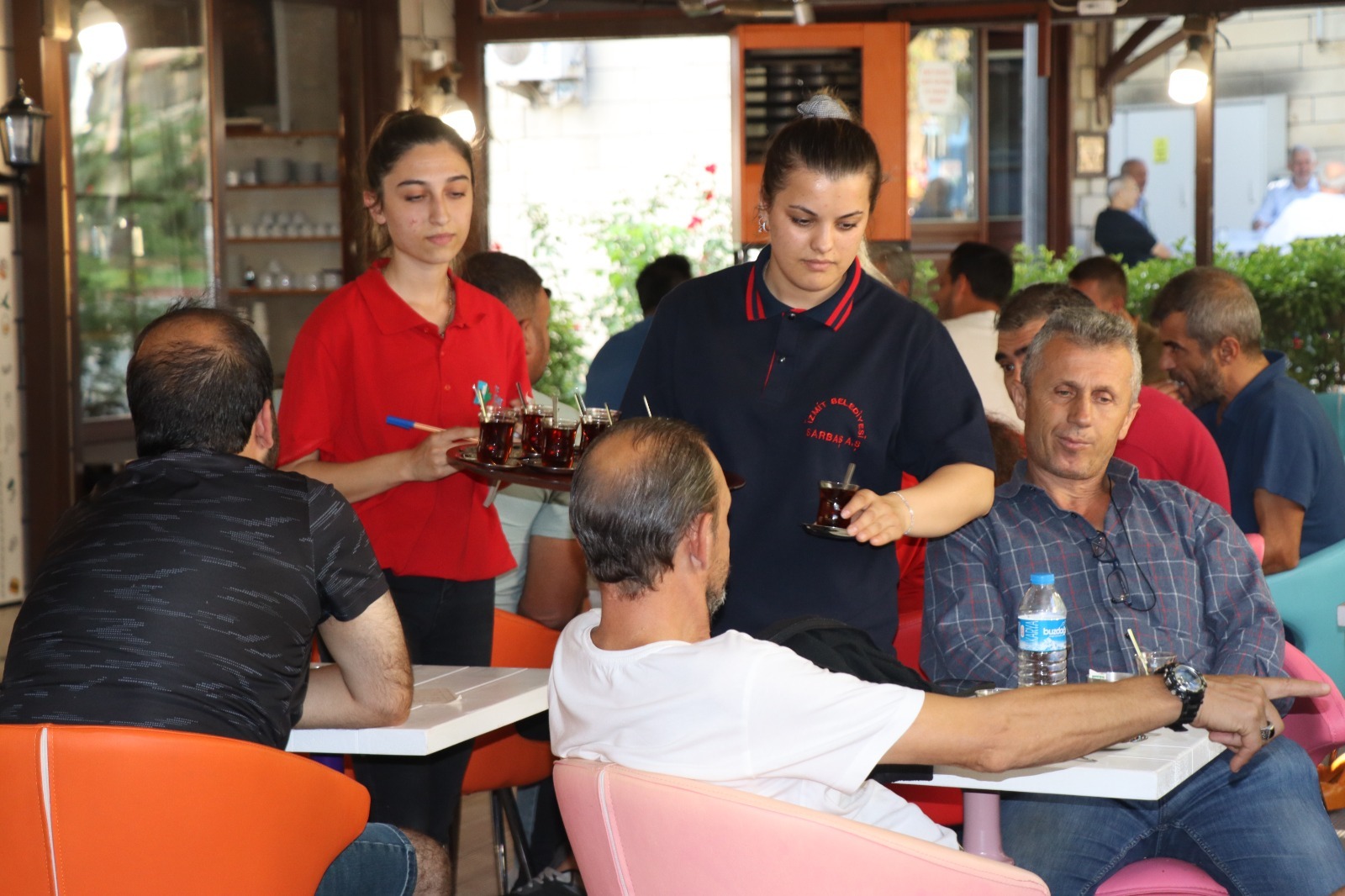 Gülümse Kafelerde Çay 3 lira (3)