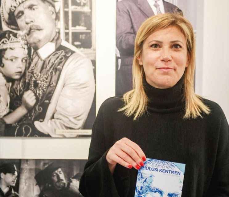 HULUSİ KENTMEN’İN TORUNU MELEK KENTMEN ‘LEYLA HANIM’IN GALASINA GELİYOR