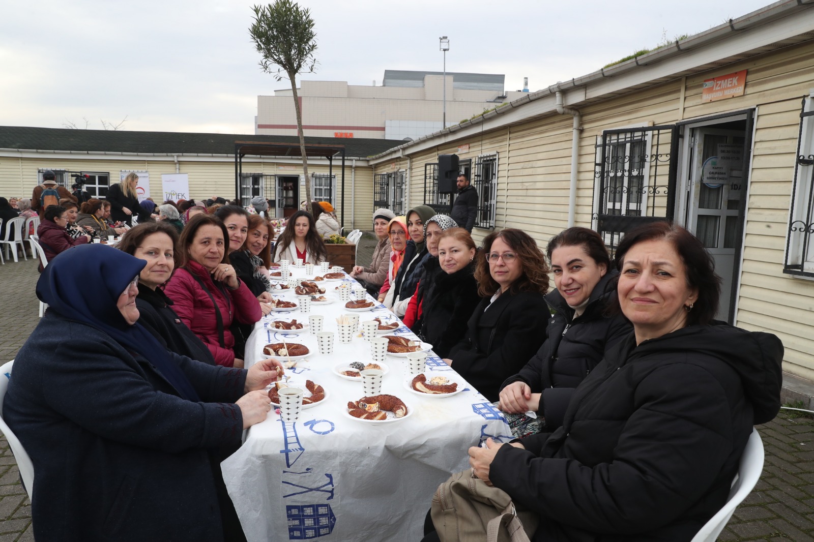 Hürriyet İZMEK'in kursiyerleriyle buluştu (1)