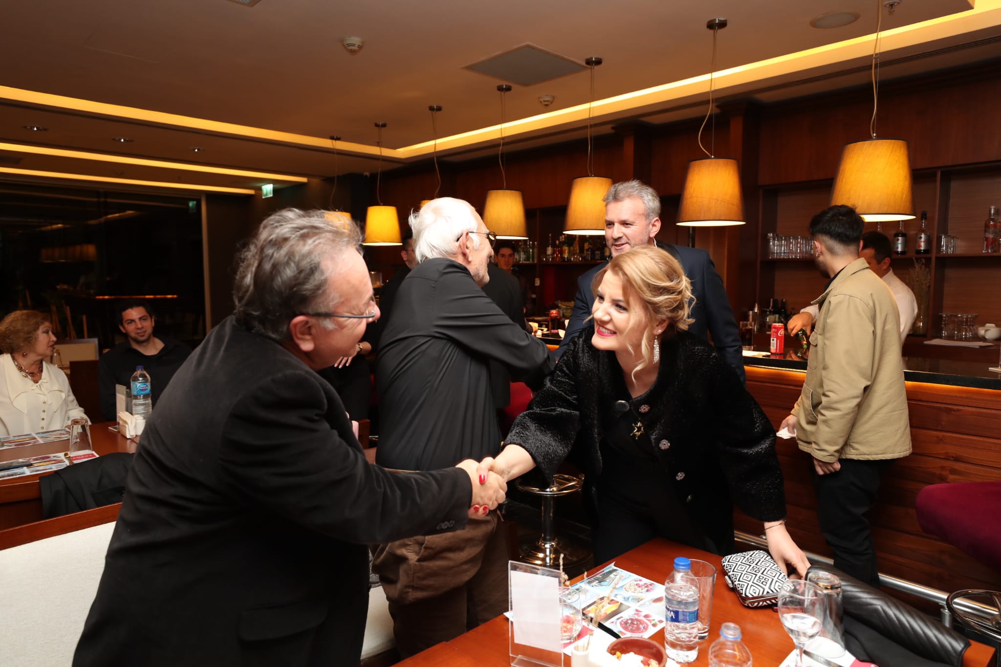 Hürriyet gala öncesi Leyla Hanım filminin oyuncularıyla buluştu (4)