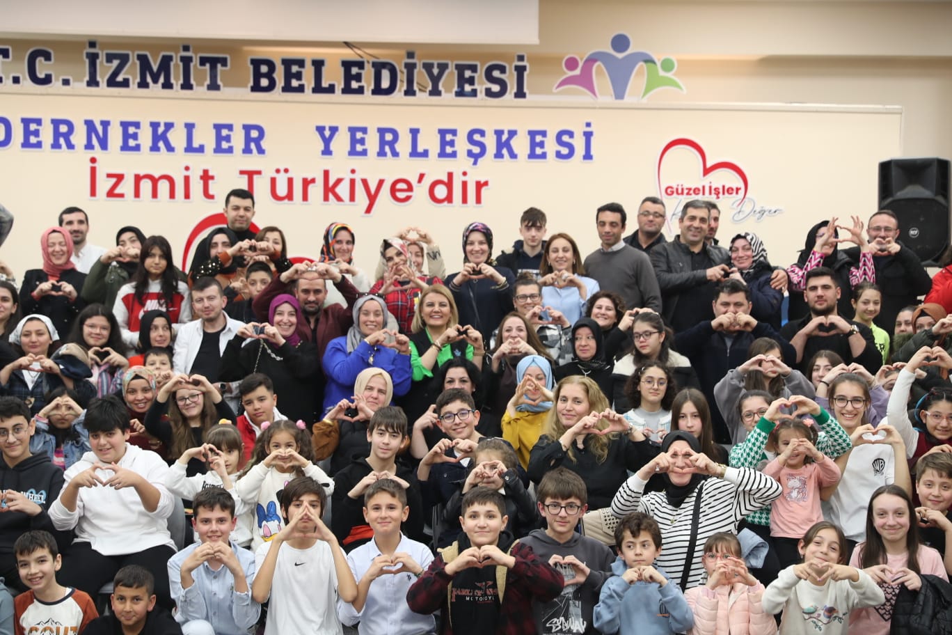Hürriyet, gençler ve aileleriyle bir buluştu (10)