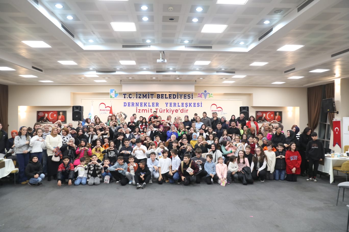 Hürriyet, gençler ve aileleriyle bir buluştu (11)