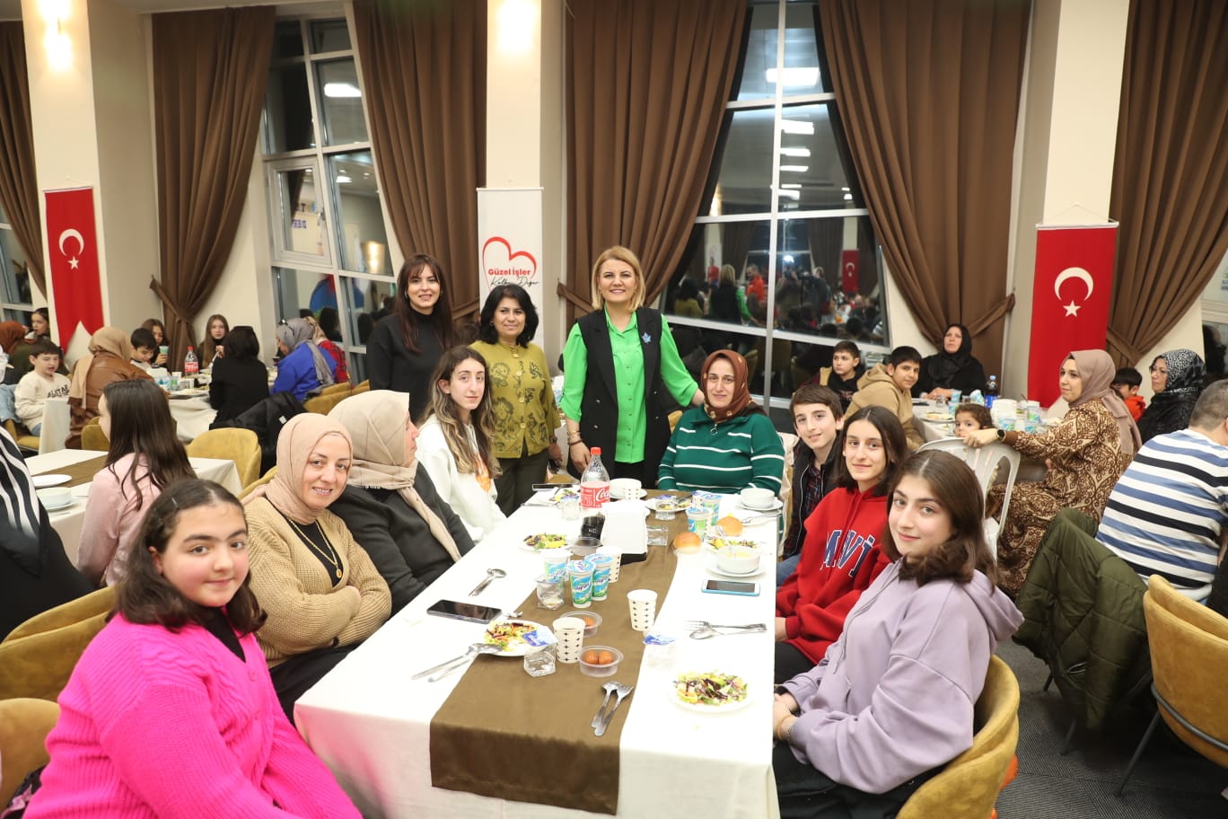 Hürriyet, gençler ve aileleriyle bir buluştu (6)