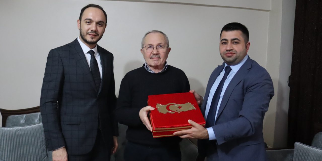 İZMİT BELEDİYESİNDEN KAHRAMAN GAZİLERİMİZE ŞÜKRAN DOLU ZİYARET