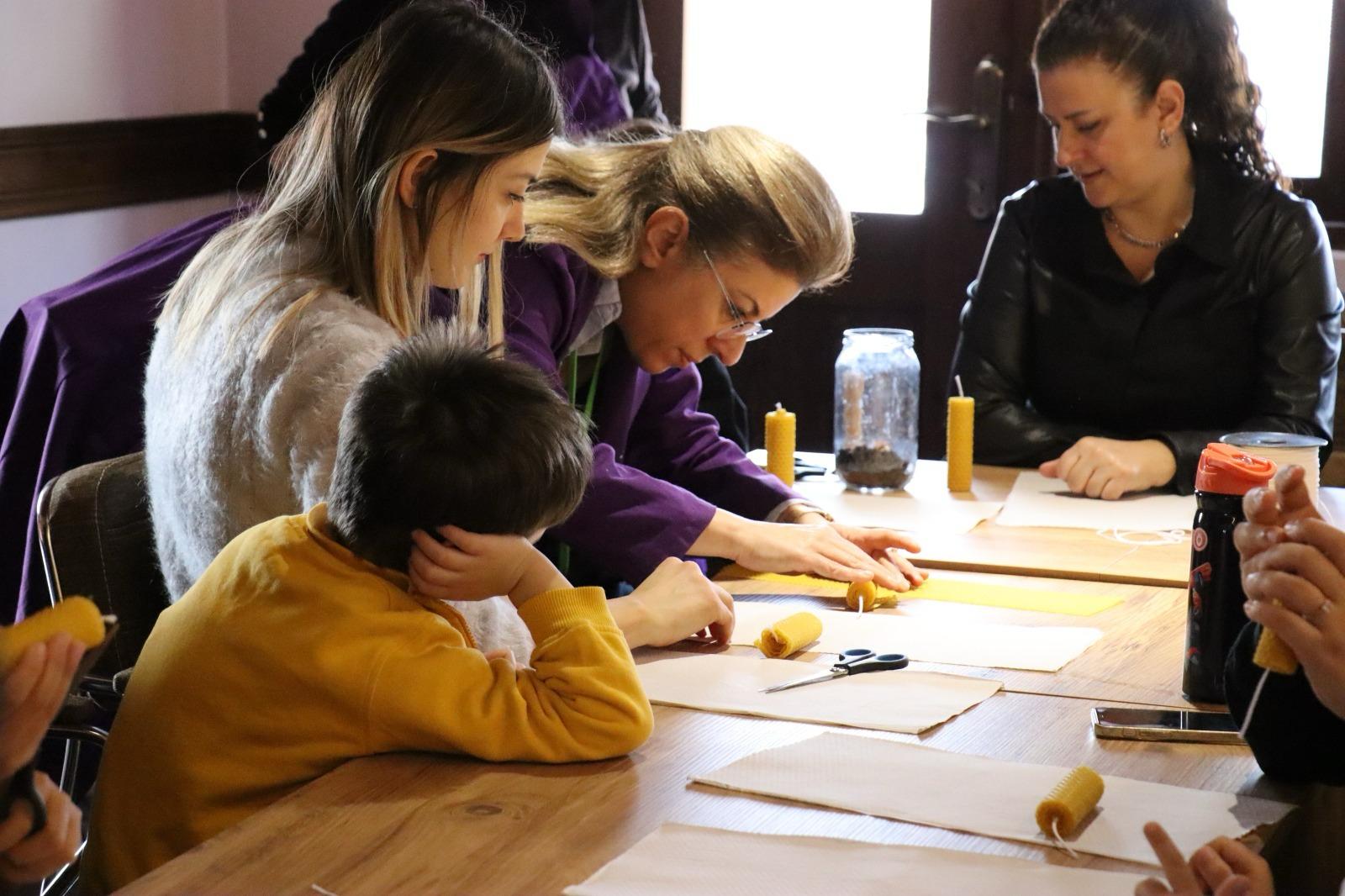 Öğrenciler el emeği ürünler üretti (10)