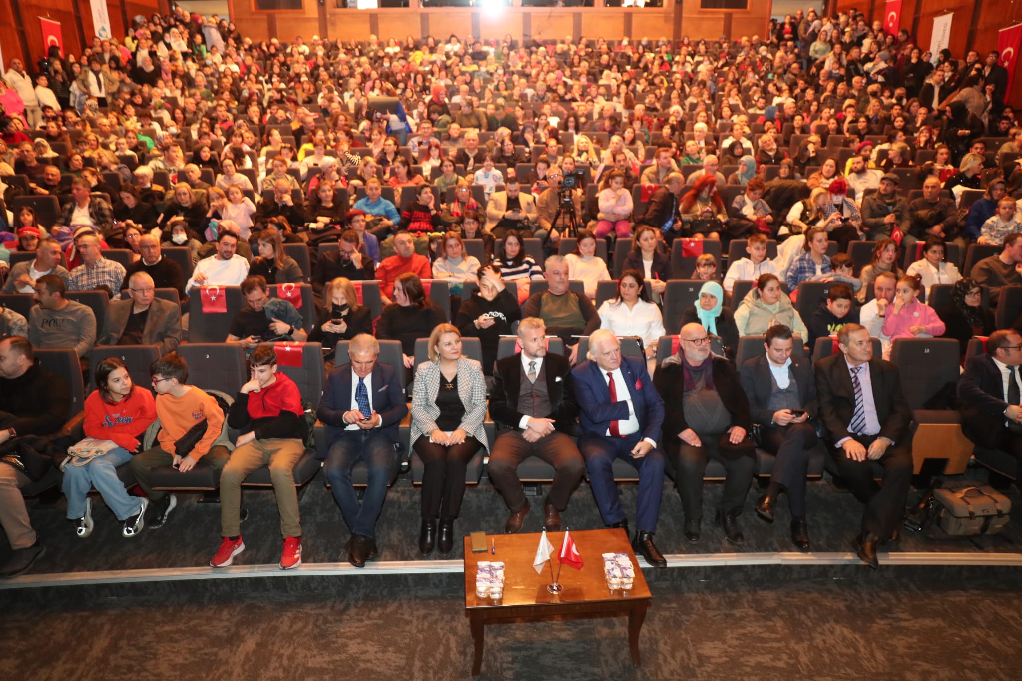 Programa vatandaşlar yoğun ilgi gösterdi (1)
