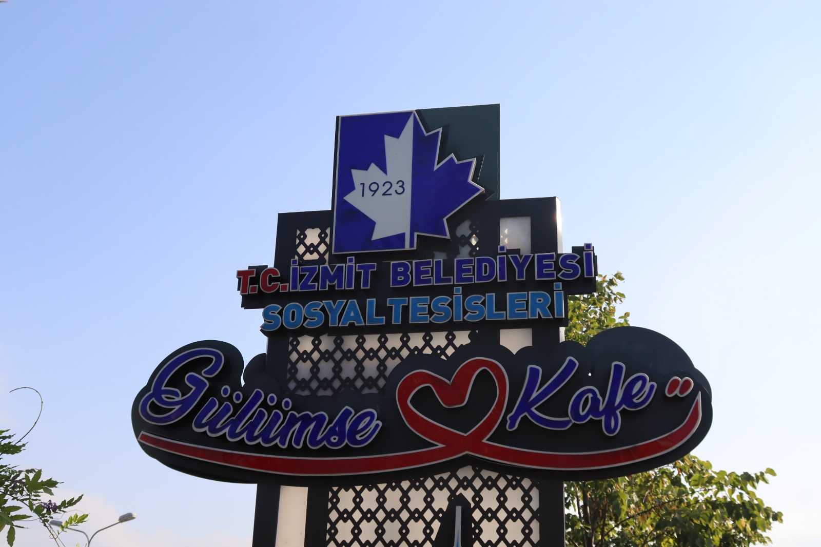 gülümse kafe