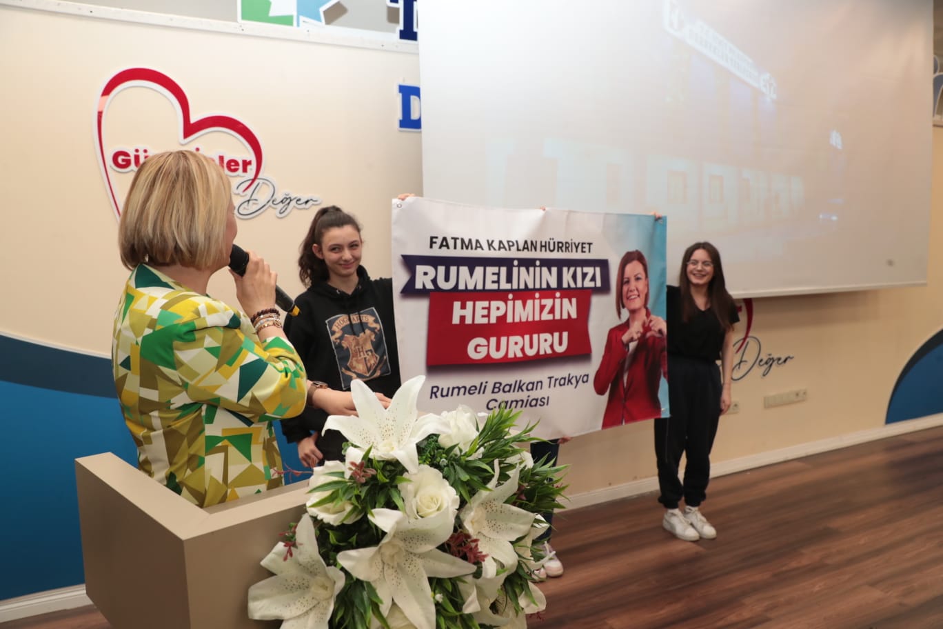 Balkan, Rumeli ve Trakya Derneklerinden Hürriyet'e RUMELİ’NİN KIZI, HEPİMİZİN GURURU (14)