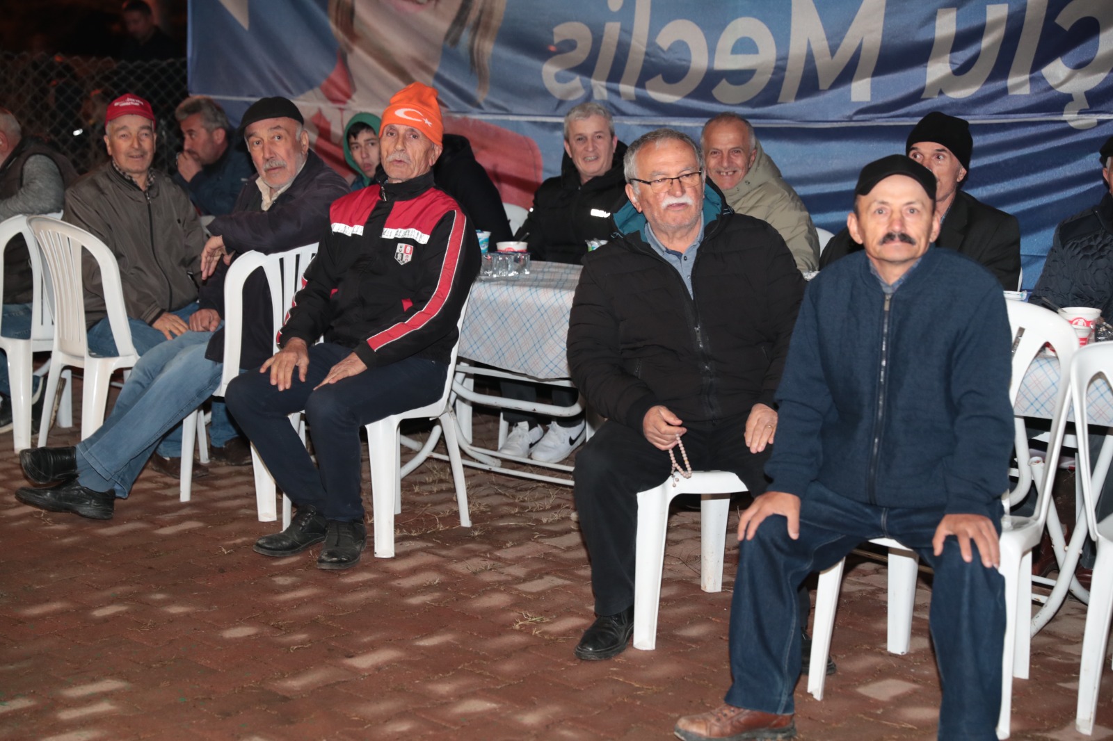 Başkan Hürriyet, Gedikli’de coşkuyla karşılandı (3)