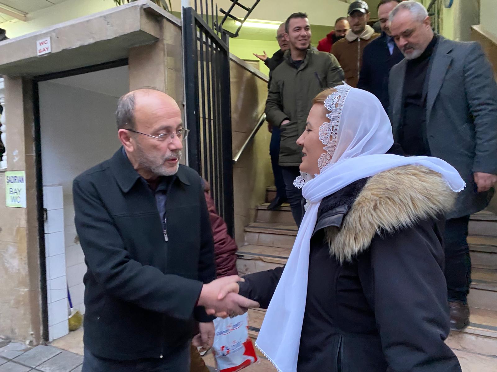 Başkan Hürriyet, Hayırsevenler Camii cemaatiyle buluştu (6)