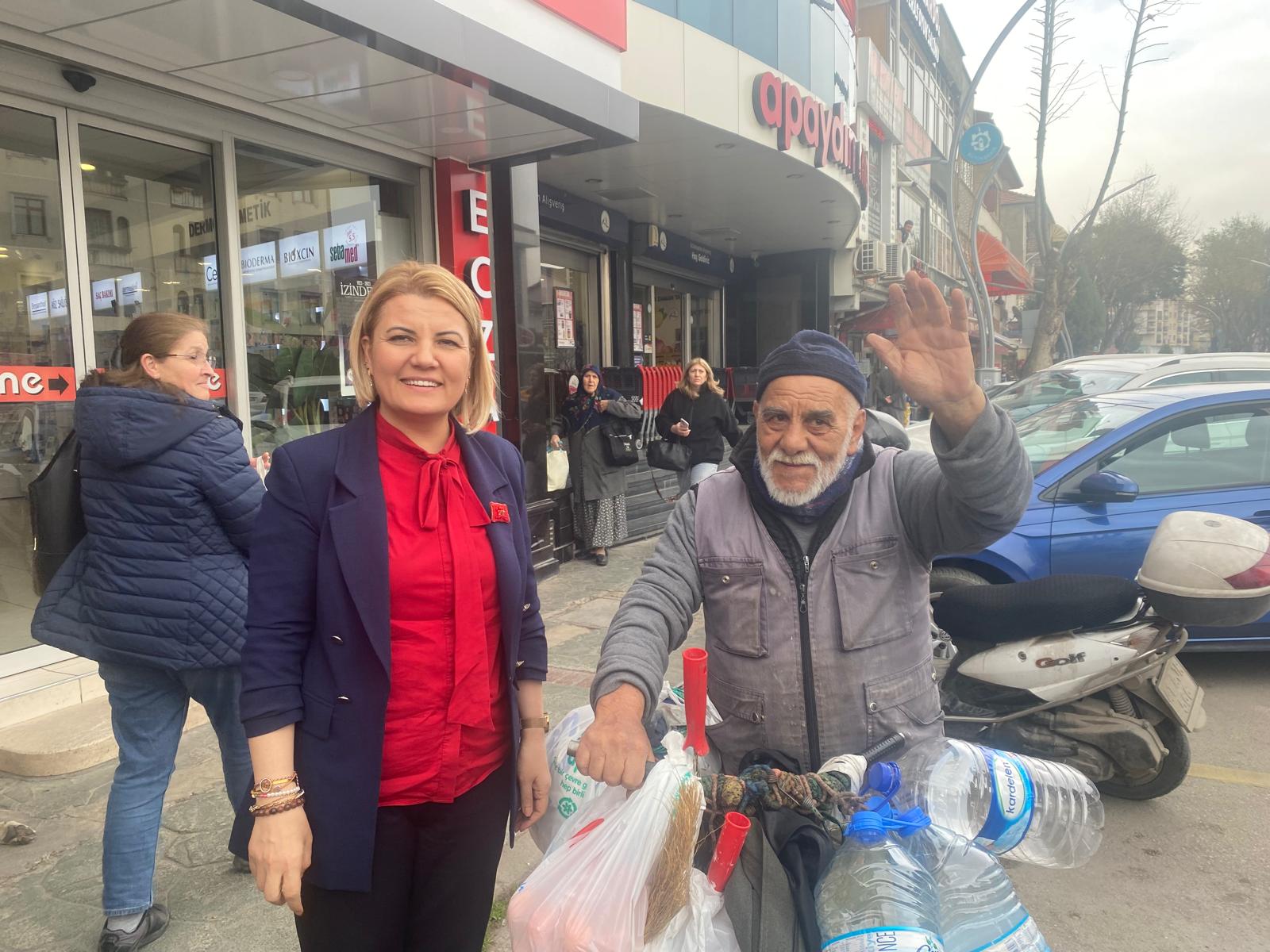 Başkan Hürriyet Kuruçeşme esnafını ziyaret etti (4)