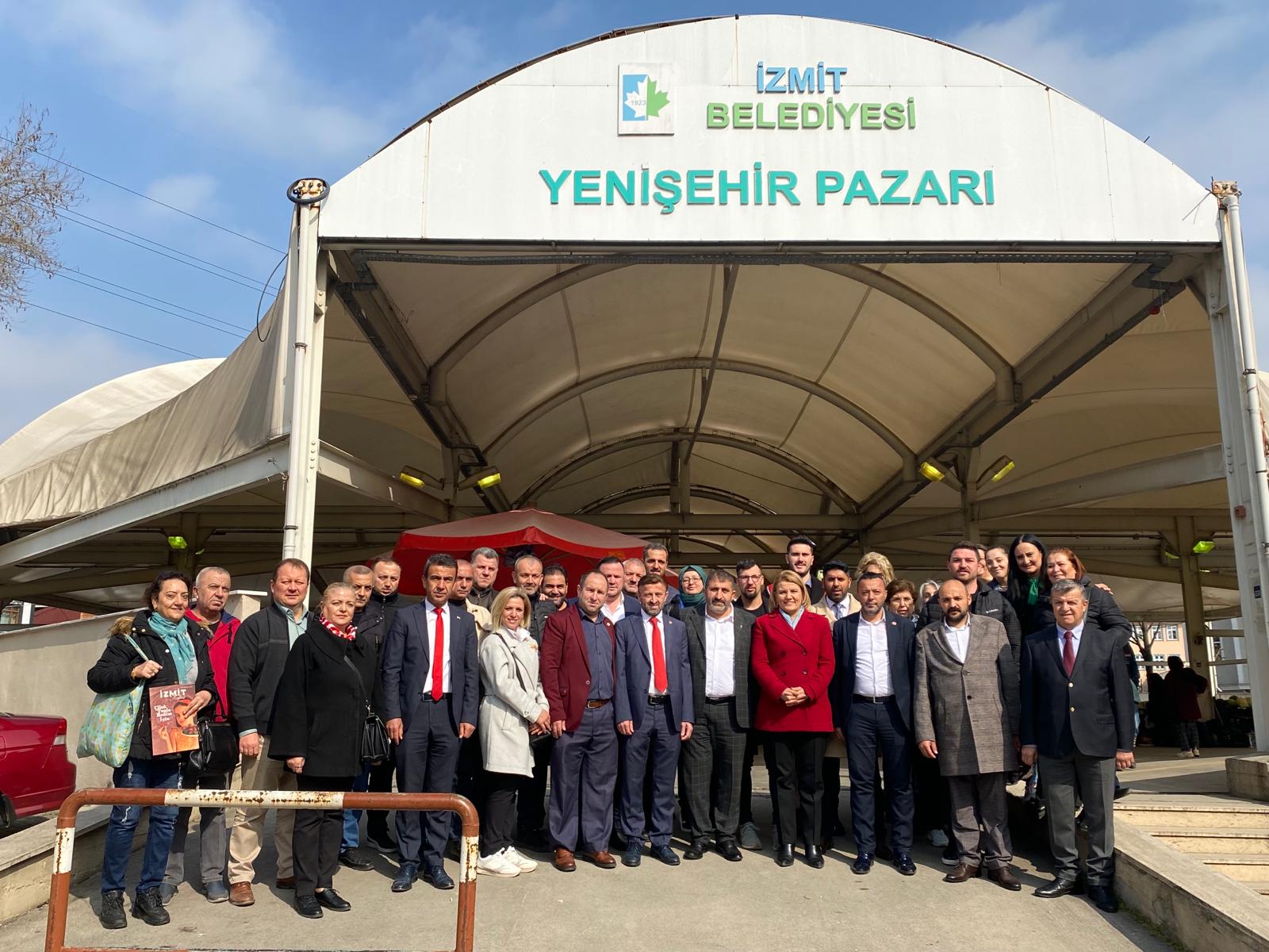 Başkan Hürriyet Pazarcı esnafı başımızın tacıdır (3)
