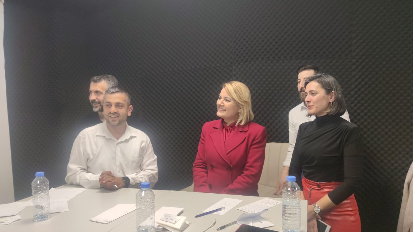 Başkan Hürriyet, SMA’lı Eslem Lina için canlı yayında destek çağrısında bulundu (3)