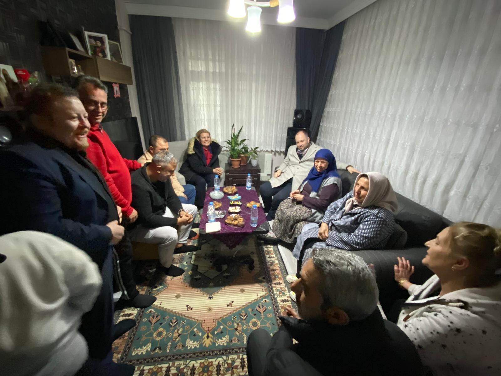 Başkan Hürriyet Zabıtan Mahallesinde vatandaşlara konuk oldu (1)