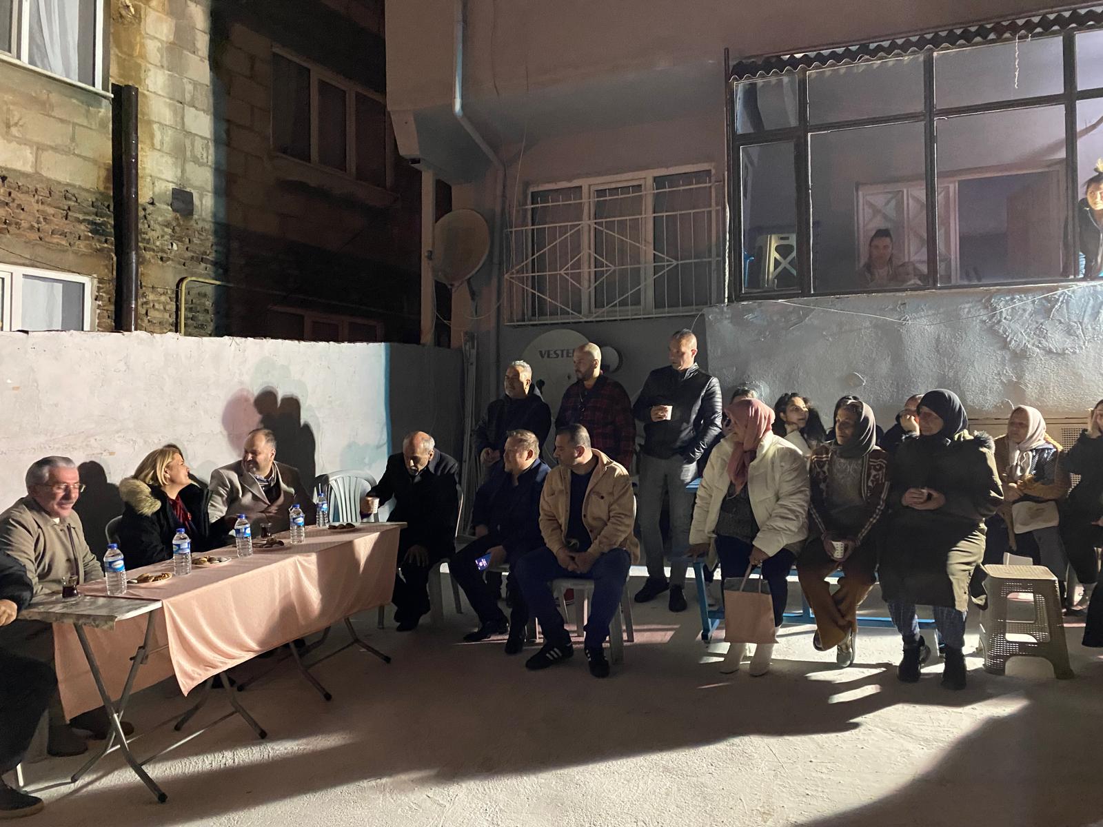 Başkan Hürriyet Zabıtan Mahallesinde vatandaşlara konuk oldu (4)