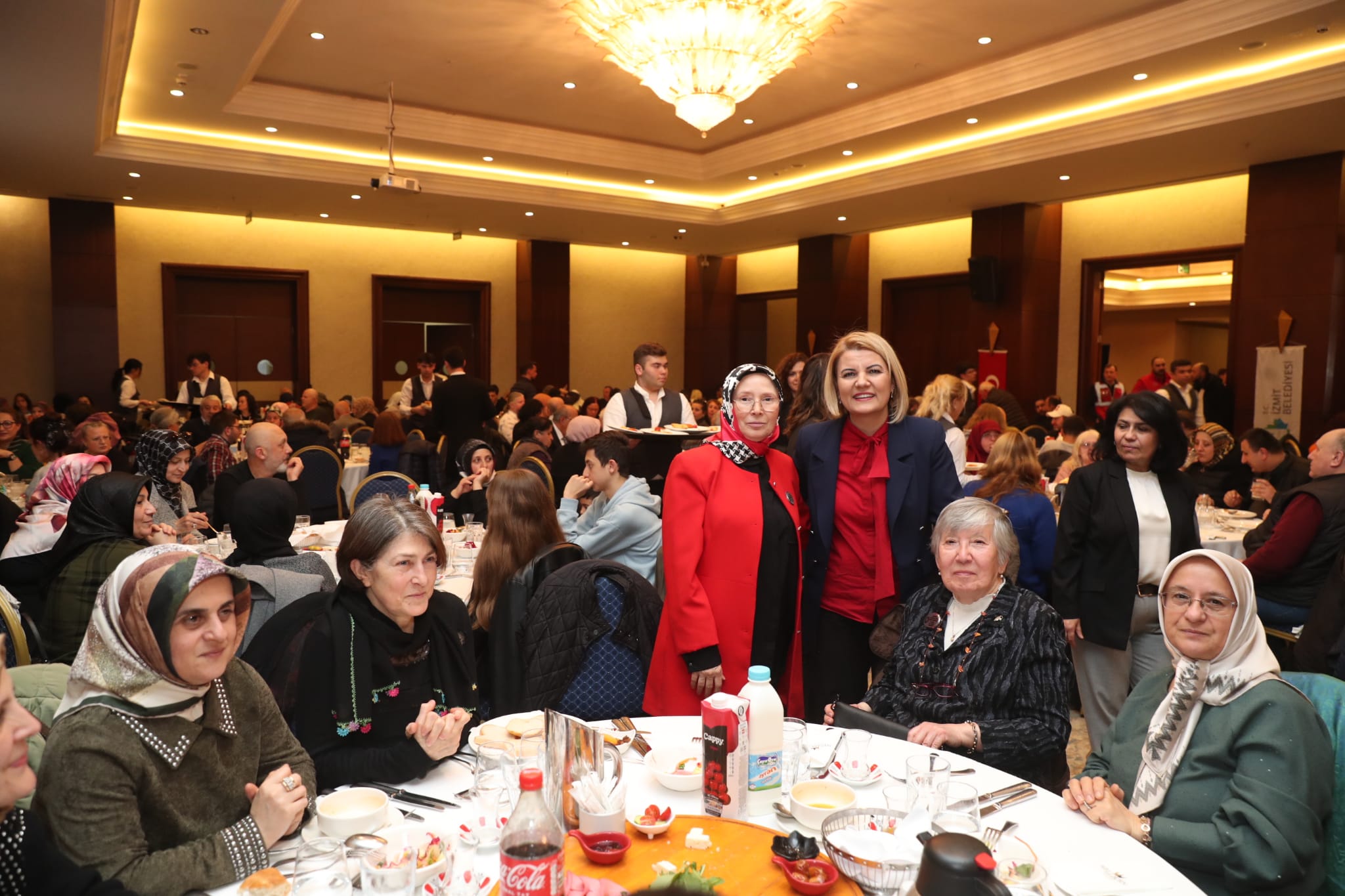Başkan Hürriyet, engelli dernekleri ile iftar sofrasını paylaştı (8)