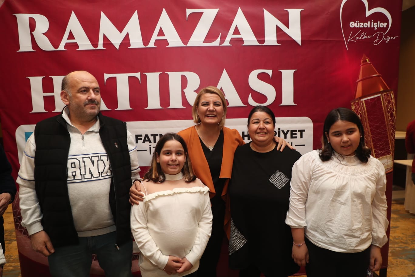 Başkan Hürriyet, şehit aileleri ve gazilerle İftar programında buluştu (1)
