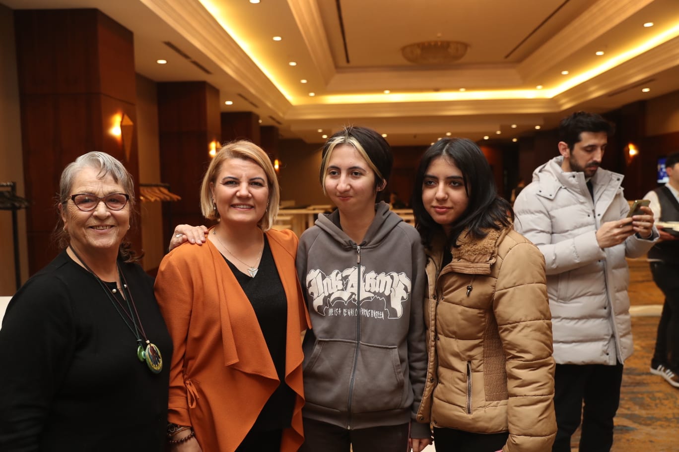 Başkan Hürriyet, şehit aileleri ve gazilerle İftar programında buluştu (7)