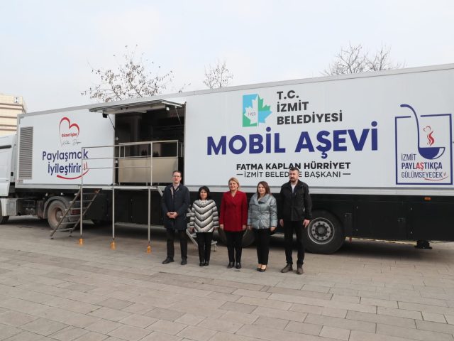 İZMİT BELEDİYESİ MOBİL AŞEVİ’YLE HER GÜN BİN KİŞİLİK İFTAR YEMEĞİ VERMEYE HAZIRLANIYOR