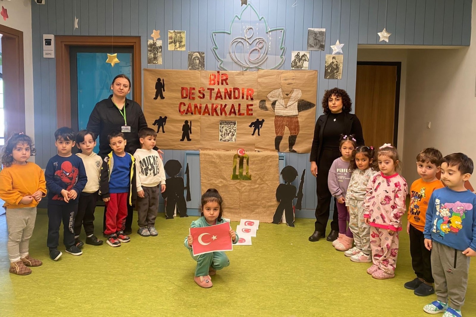 Çinar Çocuk Evleri'nin minikleri Çanakkale Zaferini büyük bir heyecanla kutladi (5)