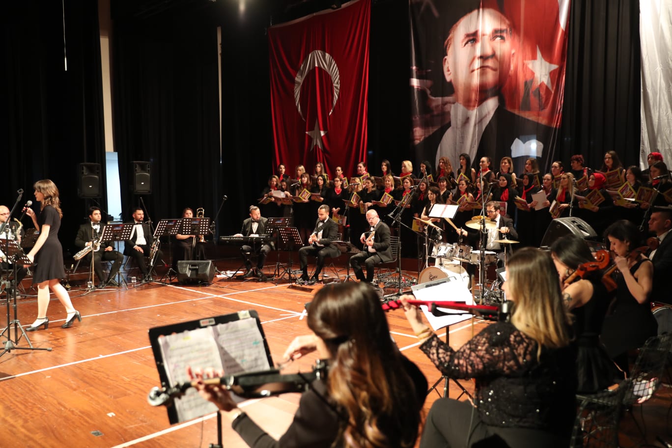 Cumhuriyet Kadınları Korosundan muhteşem konser (6)