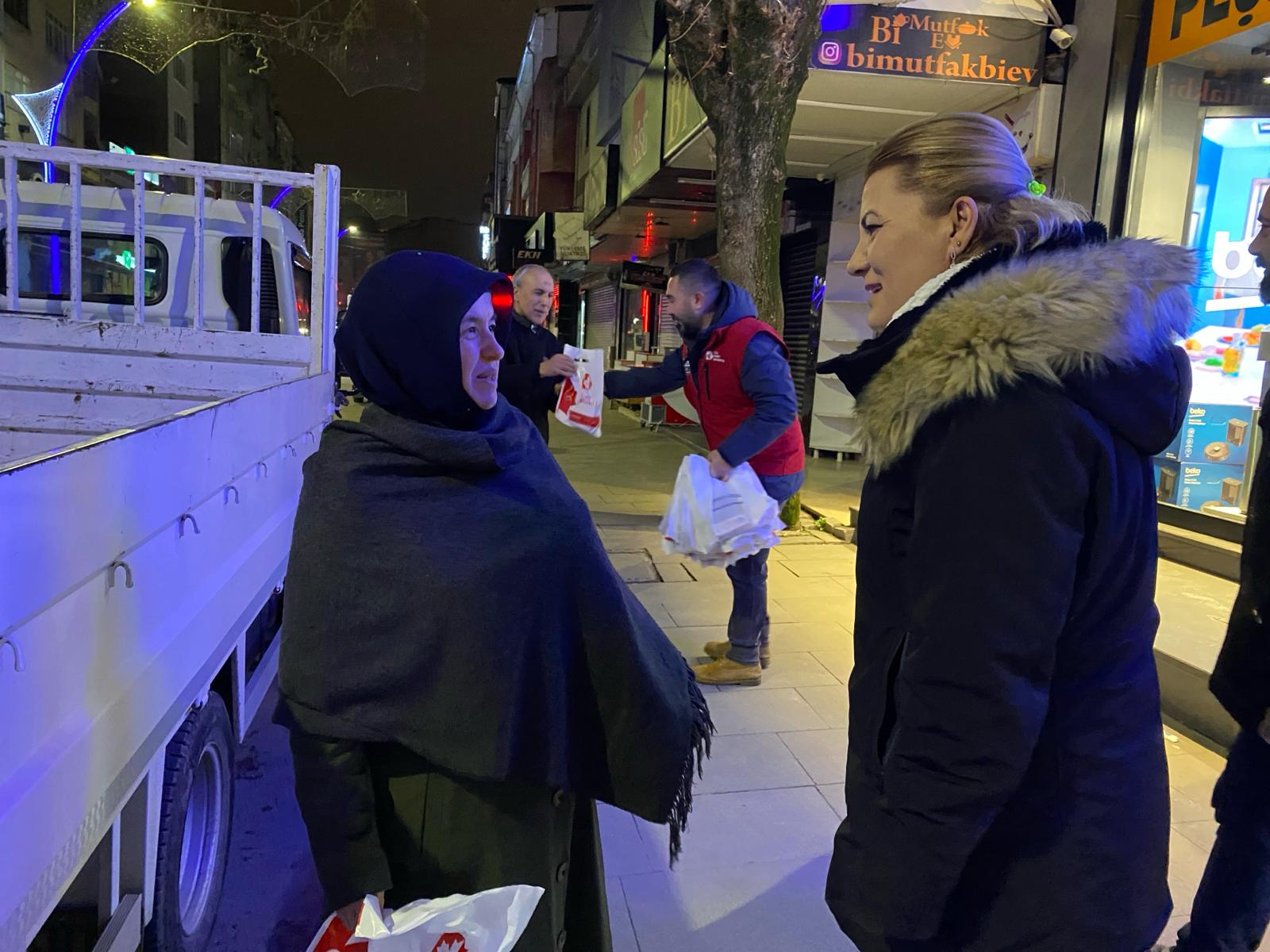 Geleneği bozmayan Başkan Hürriyet, Bekirdere’de işçilerle buluştu (5)