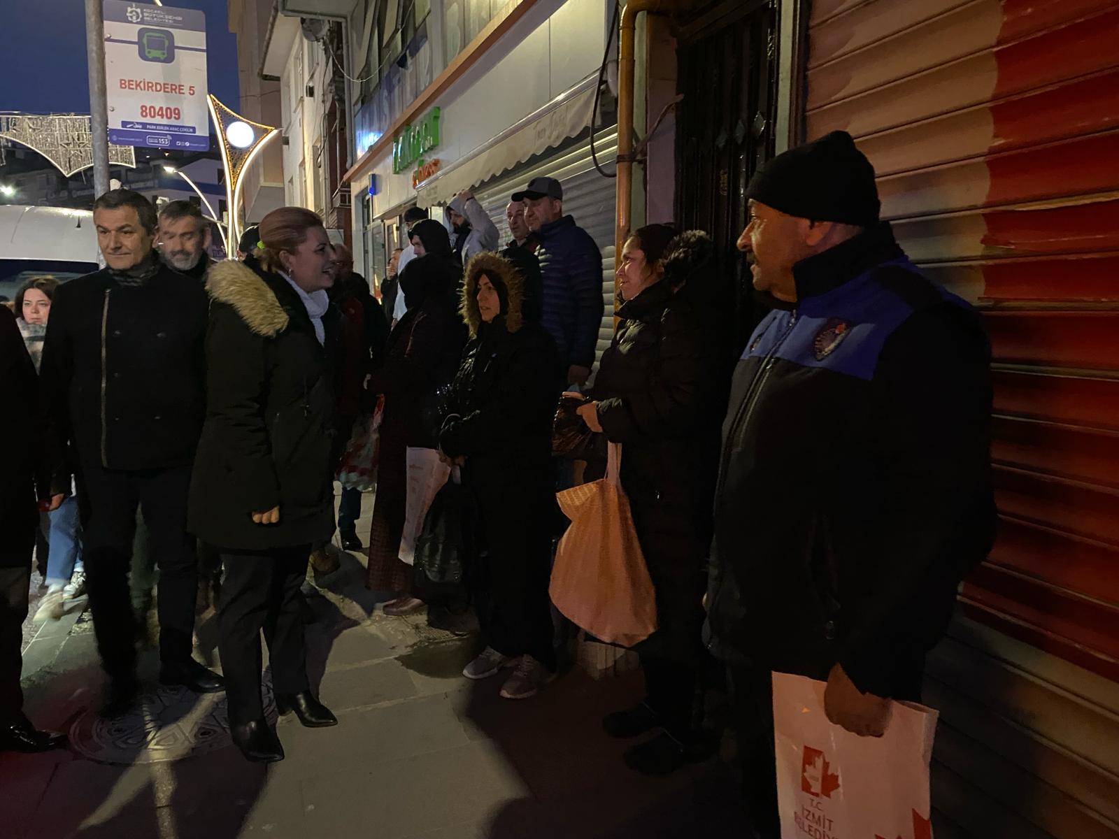 Geleneği bozmayan Başkan Hürriyet, Bekirdere’de işçilerle buluştu (9)