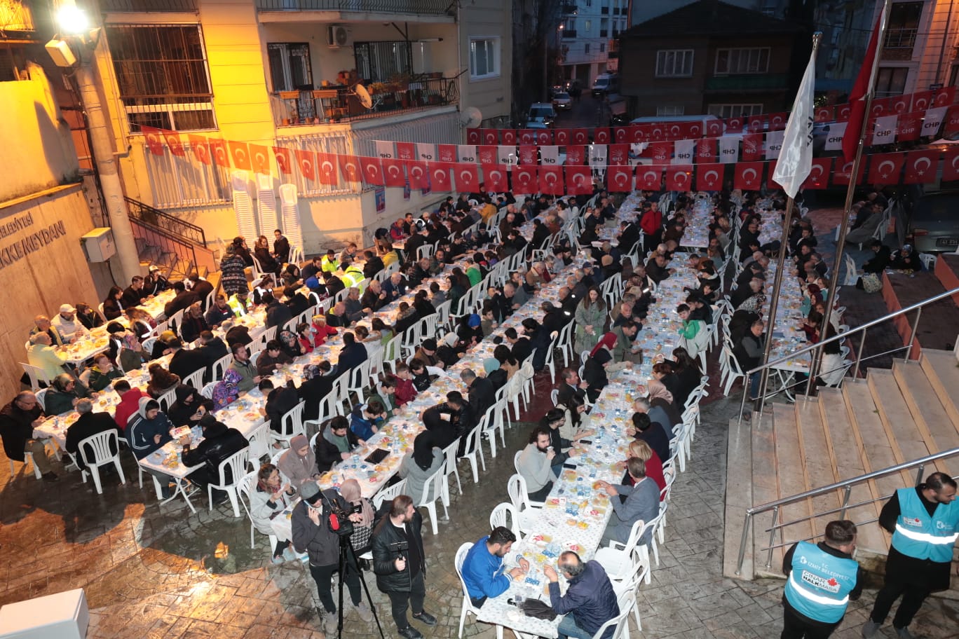 Hürriyet Halk İftarında Veli Ahmet ve Hacıhızır sakinleriyle buluştu (27)