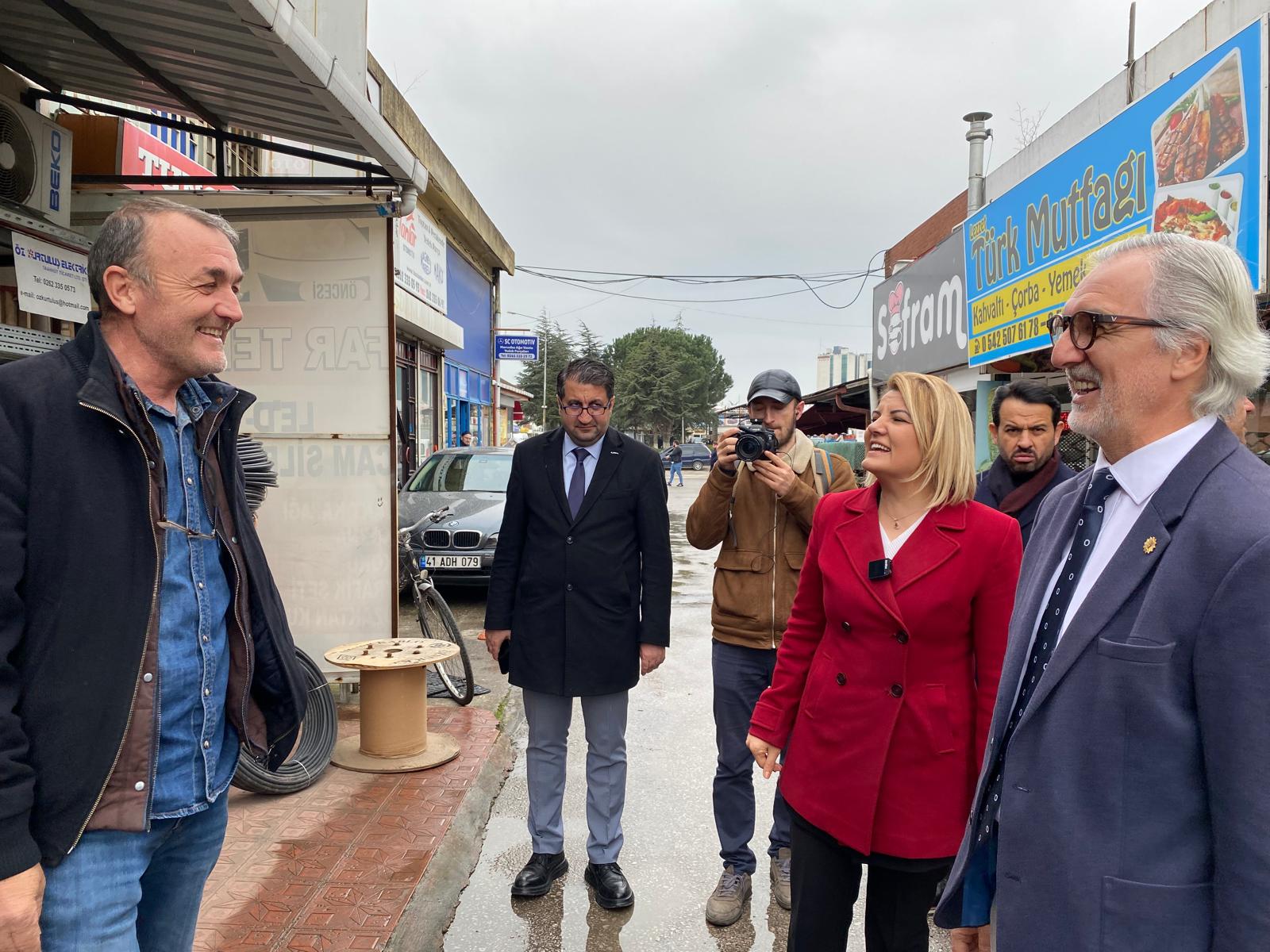 Hürriyet, mesaiye İzmit Sanayi Sitesi esnafını ziyaret ederek başladı (6)