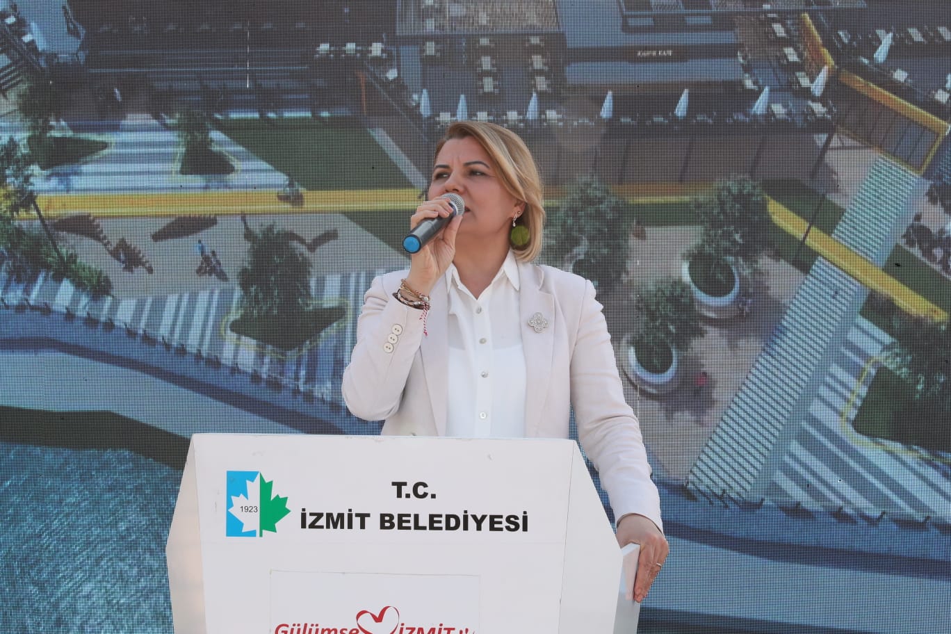 İzmit Belediye Başkanı Fatma Kaplan Hürriyet (2)