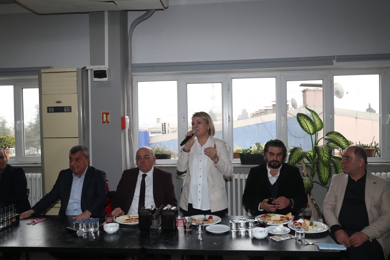İzmit Belediye Başkanı Fatma Kaplan Hürriyet (2)