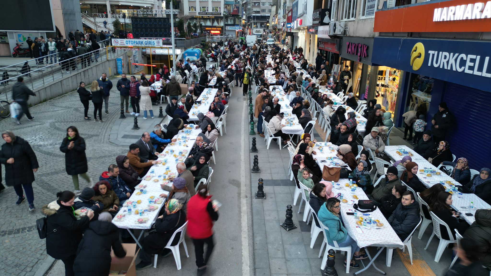 Izmit Belediyesi Halk Iftari (1)