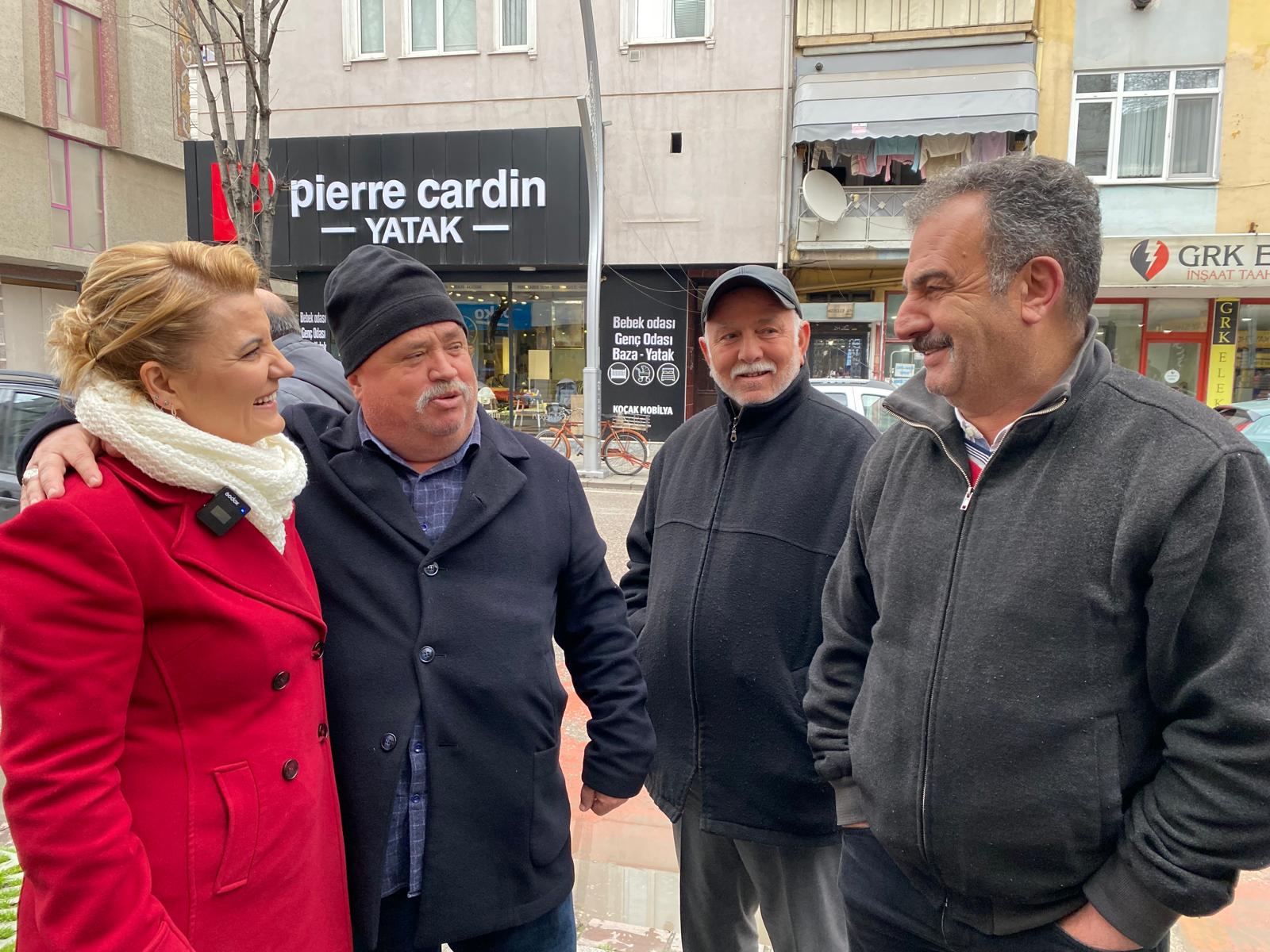 Kadıköy esnafı Başkan Hürriyet’i sevgiyle kucakladı (10)