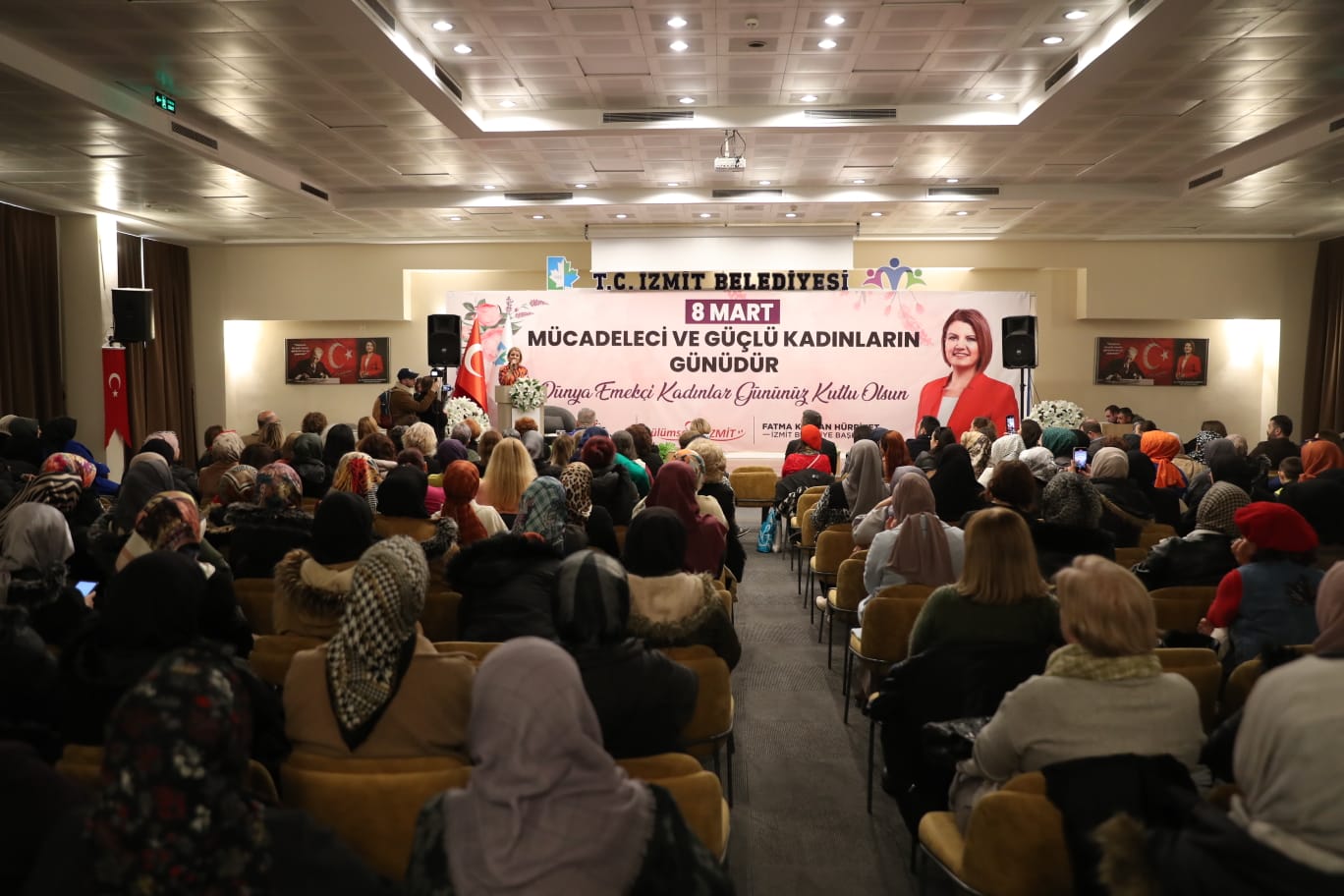 Kadinlar gününde `Yapabilirsin' belgeseli Izmitliler ile bulustu (10)